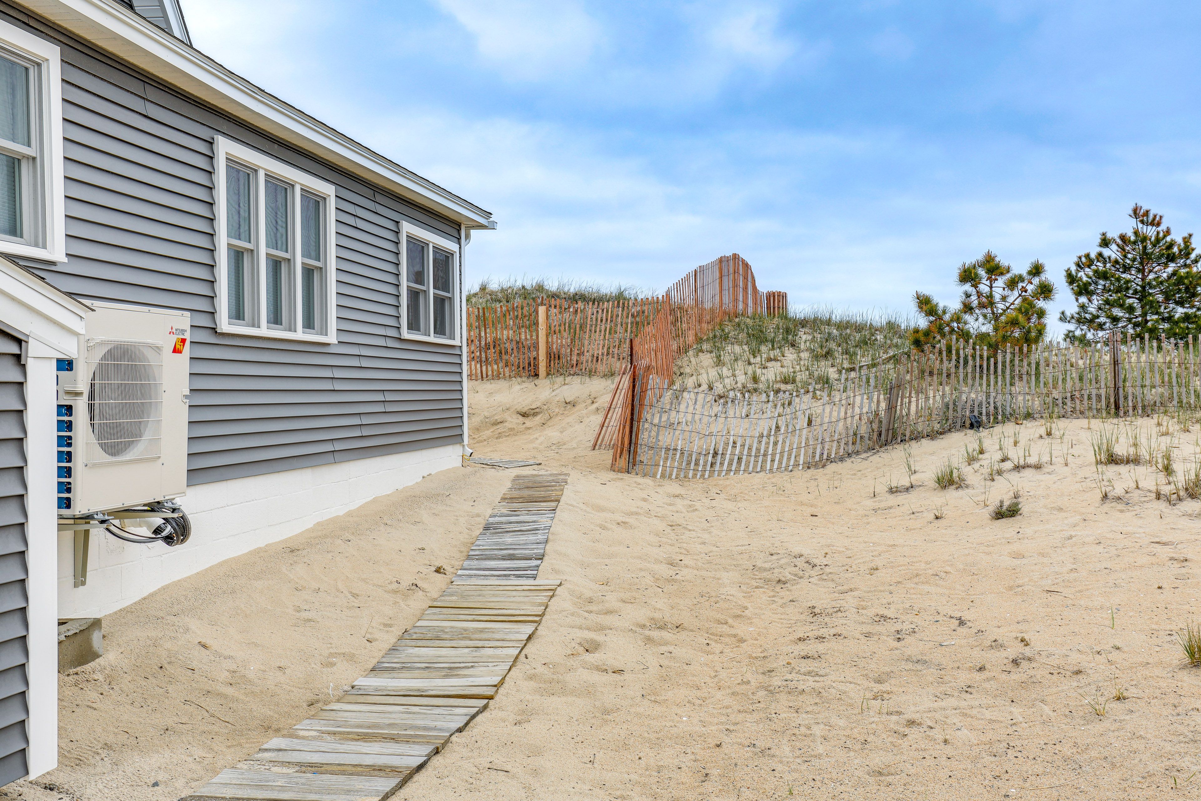 Path to Beach