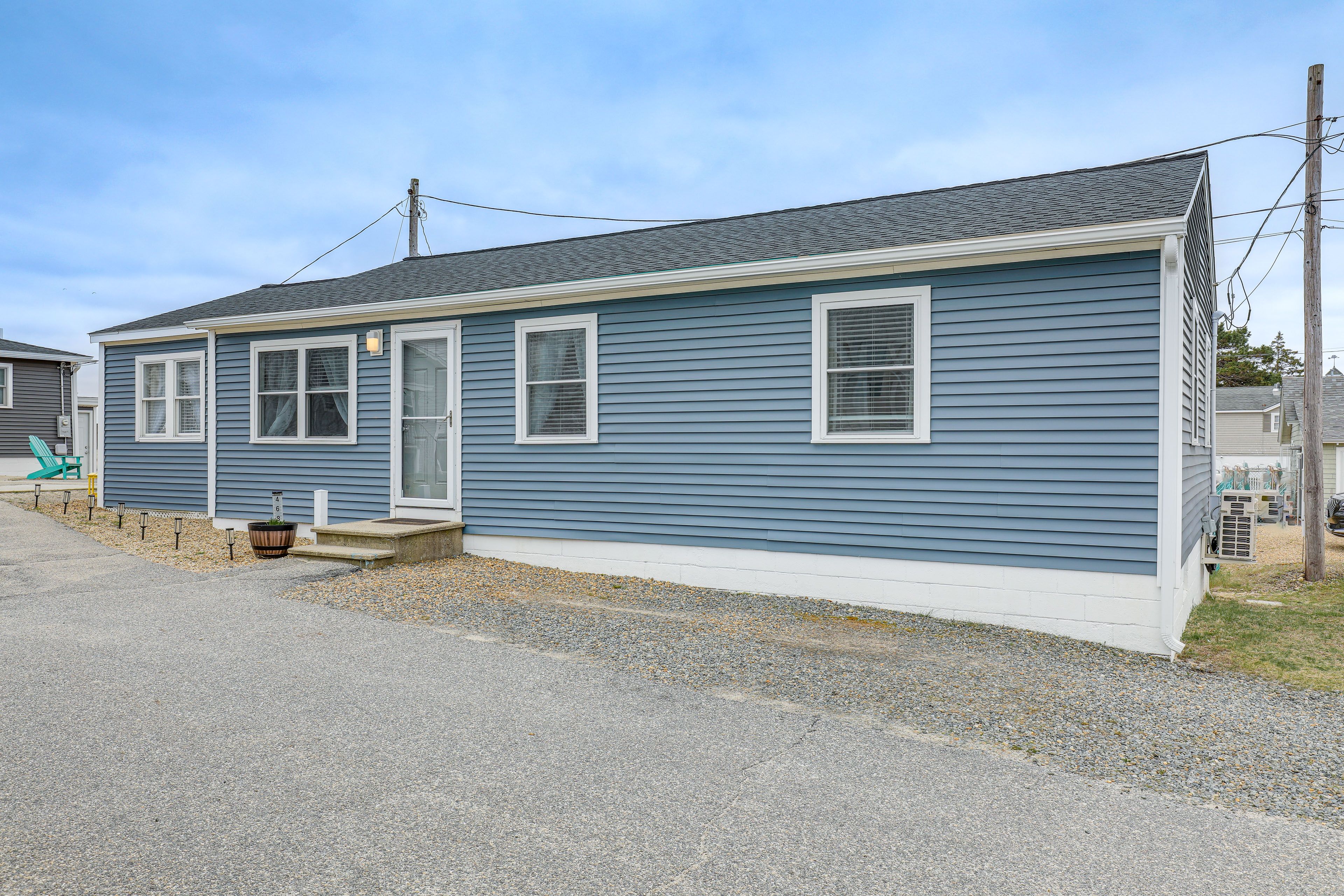 Home Exterior | Driveway Parking (3 Vehicles)