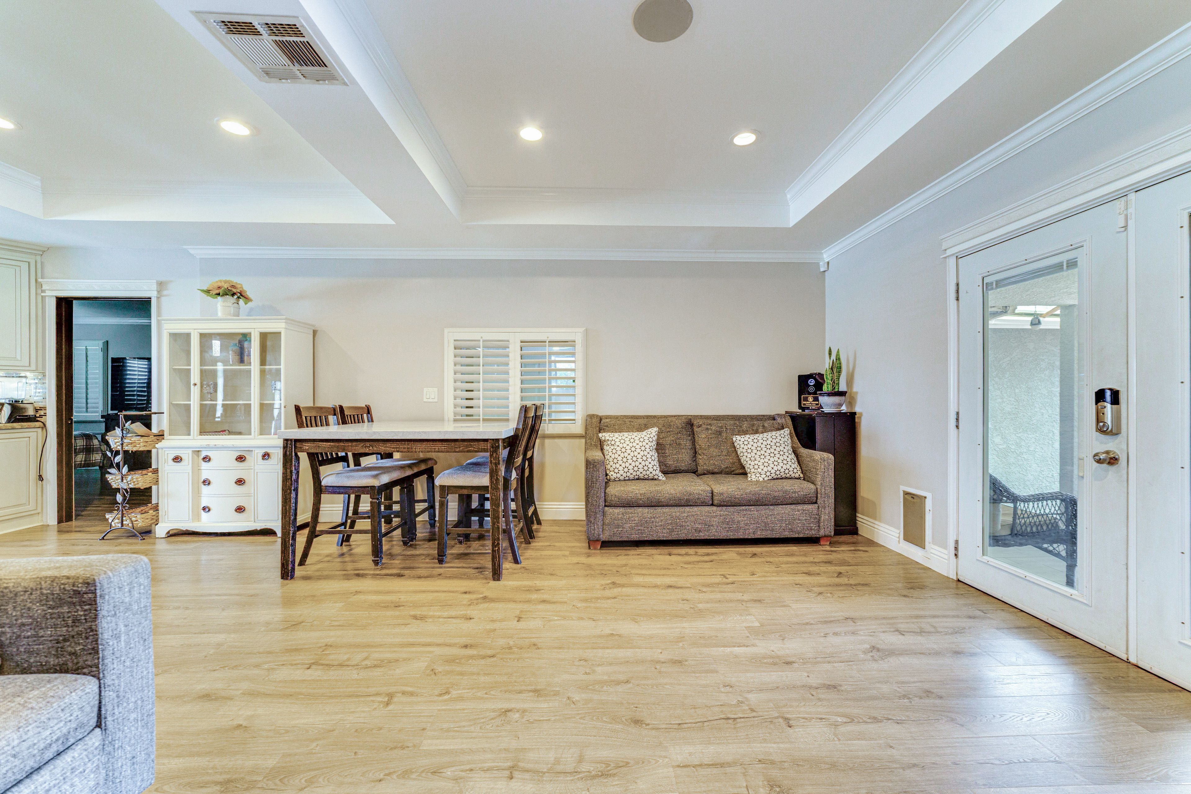 Dining Area | Dishware/Flatware | Fireplace | Central Heating & A/C