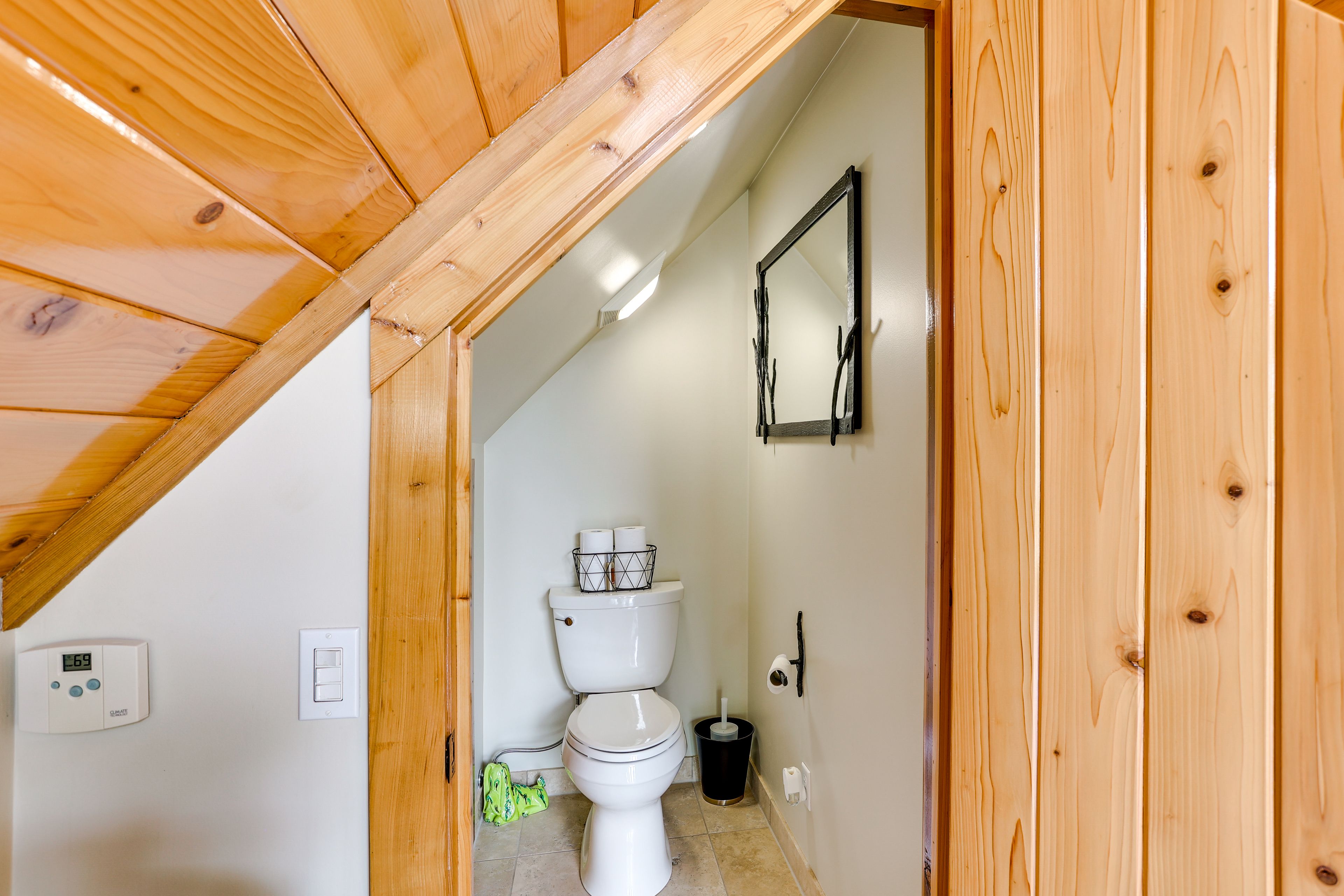 En-Suite Bathroom | Upper Floor