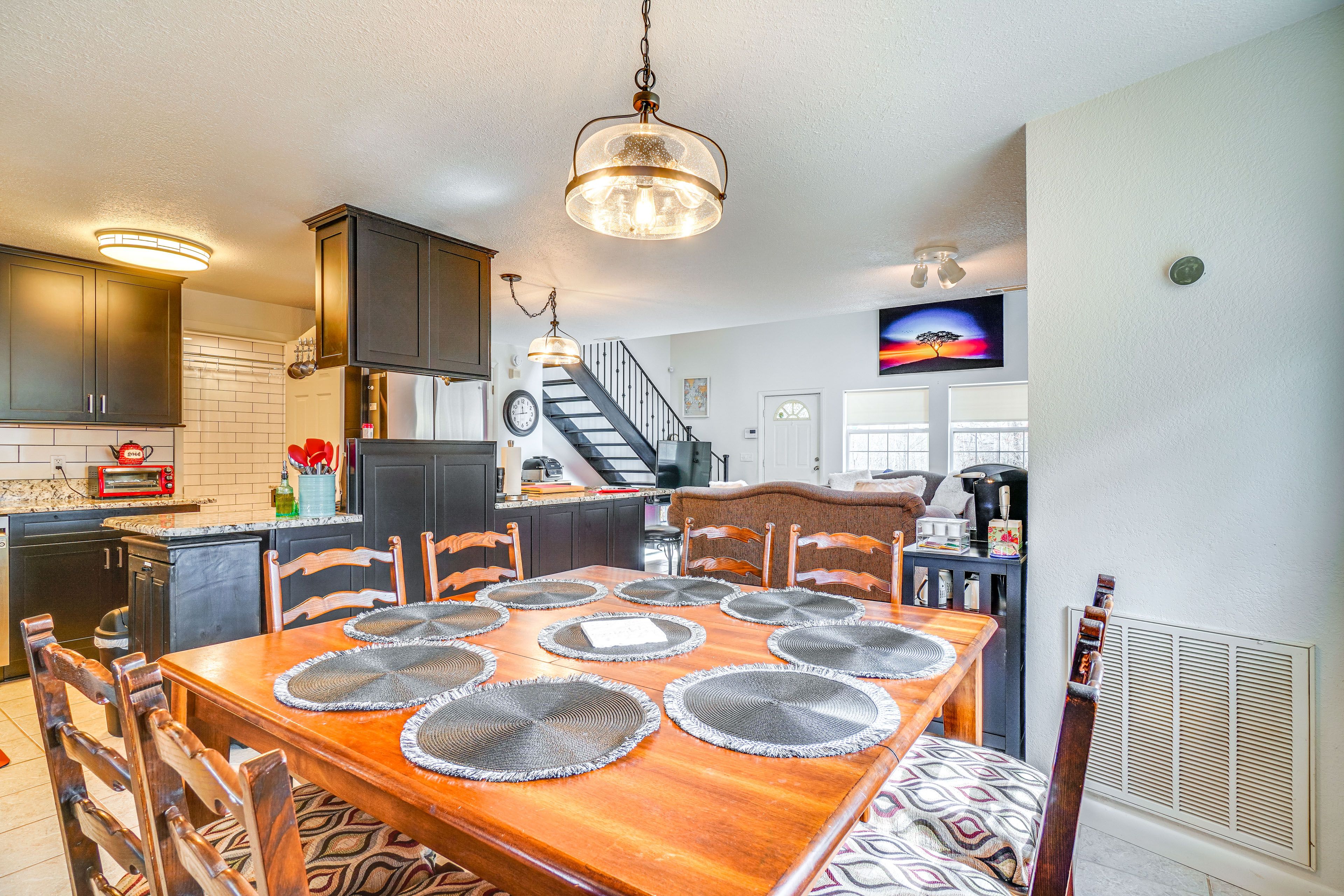 Dining Area | 1st Floor