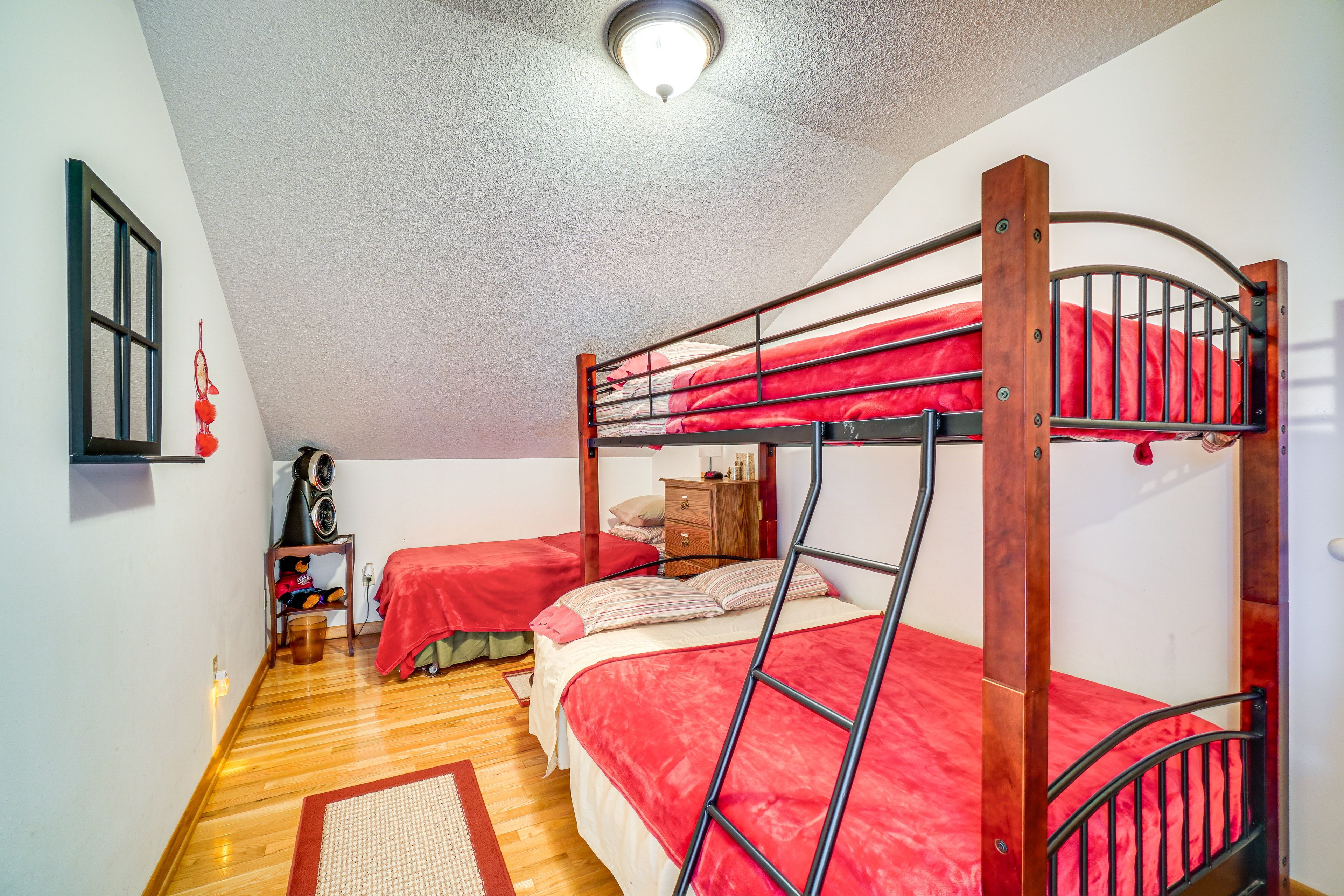 Bedroom 2 | Twin/Full Bunk Bed | Twin Bed | 2nd Floor