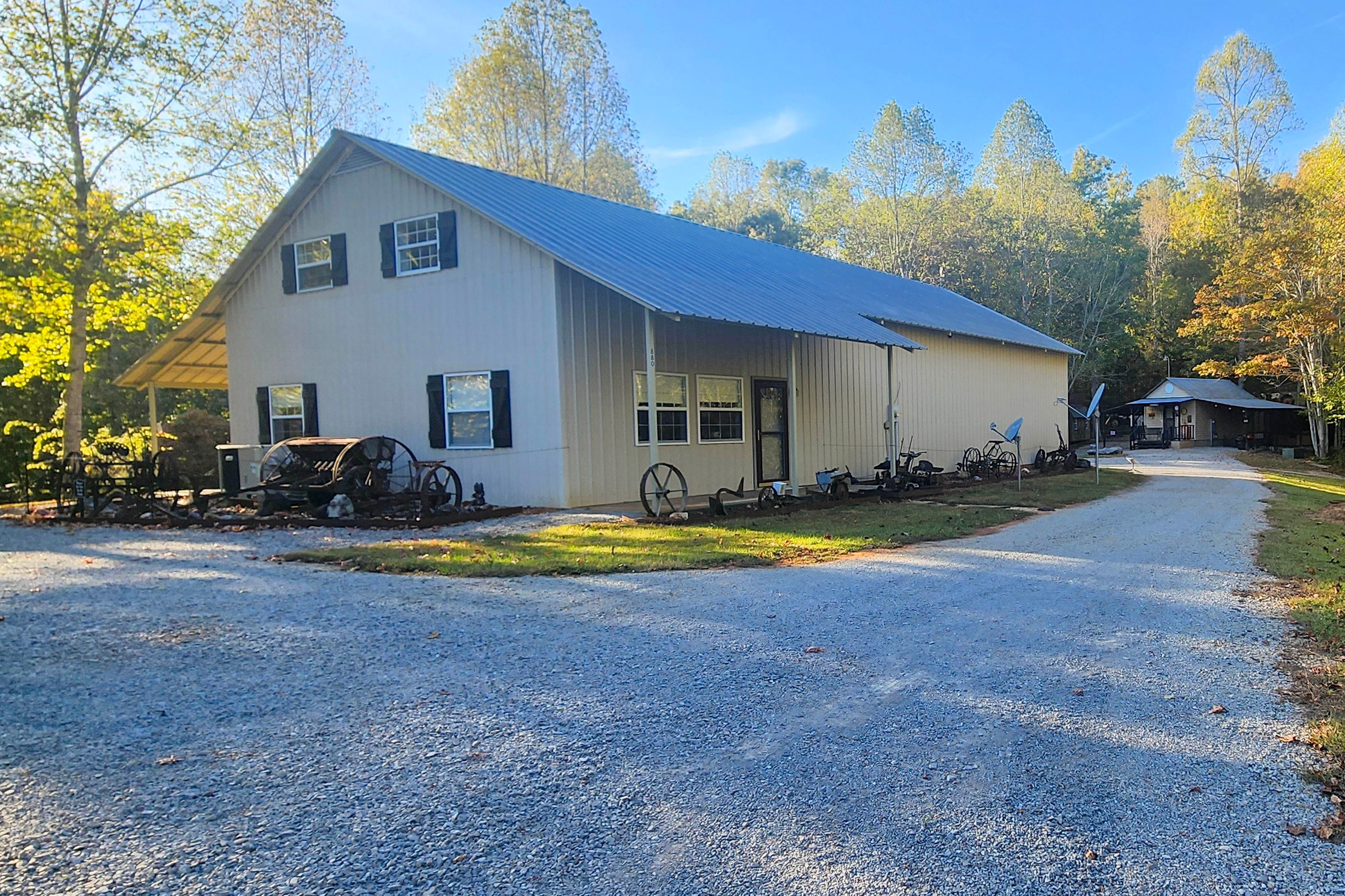 Englewood Vacation Rental | 3BR | 3BA | 1,318 Sq Ft | Stairs Required