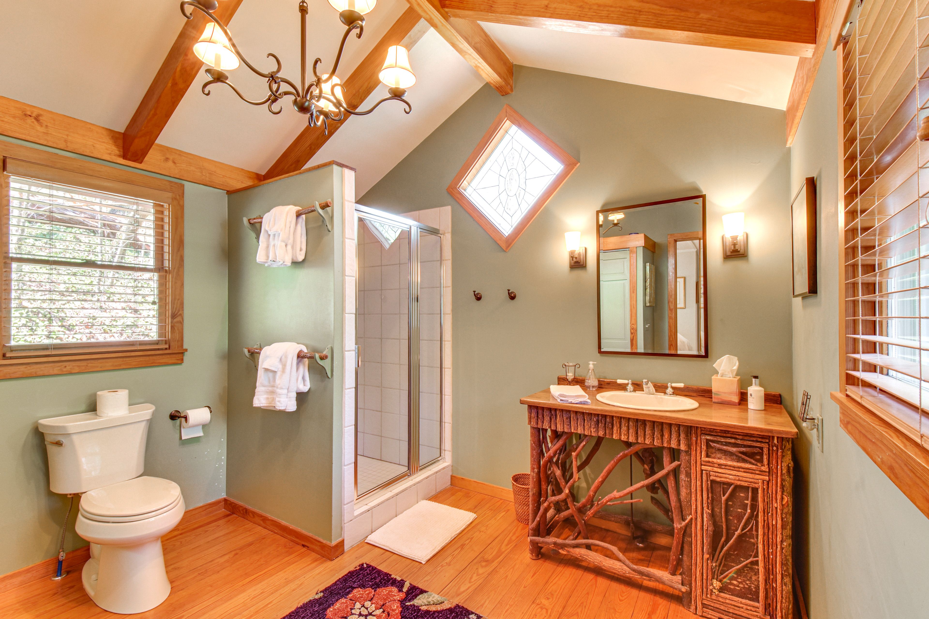 Full Bathroom