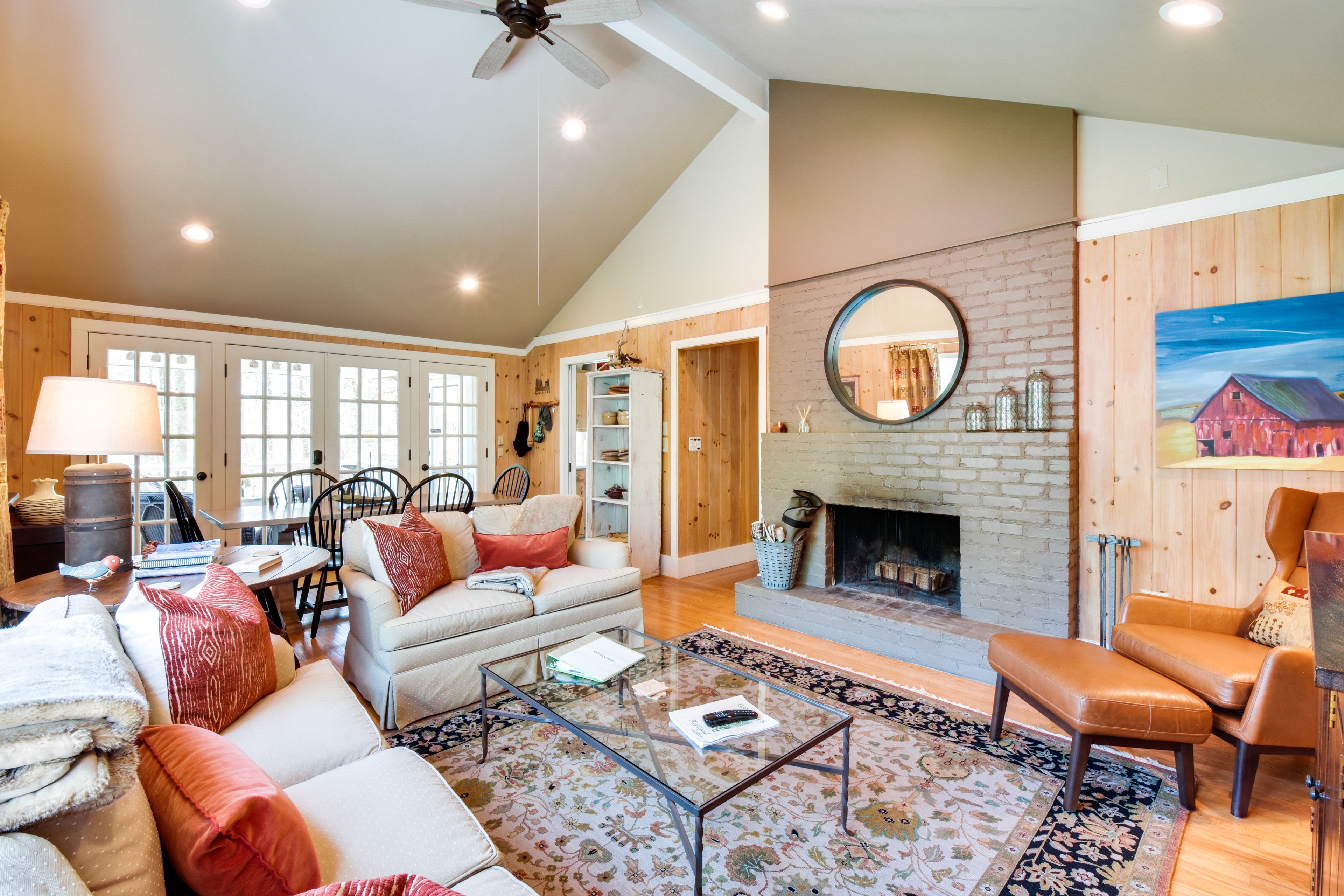 Highlands Vacation Rental | 2BR | 2BA | Stairs Required to Enter | 1,200 Sq Ft