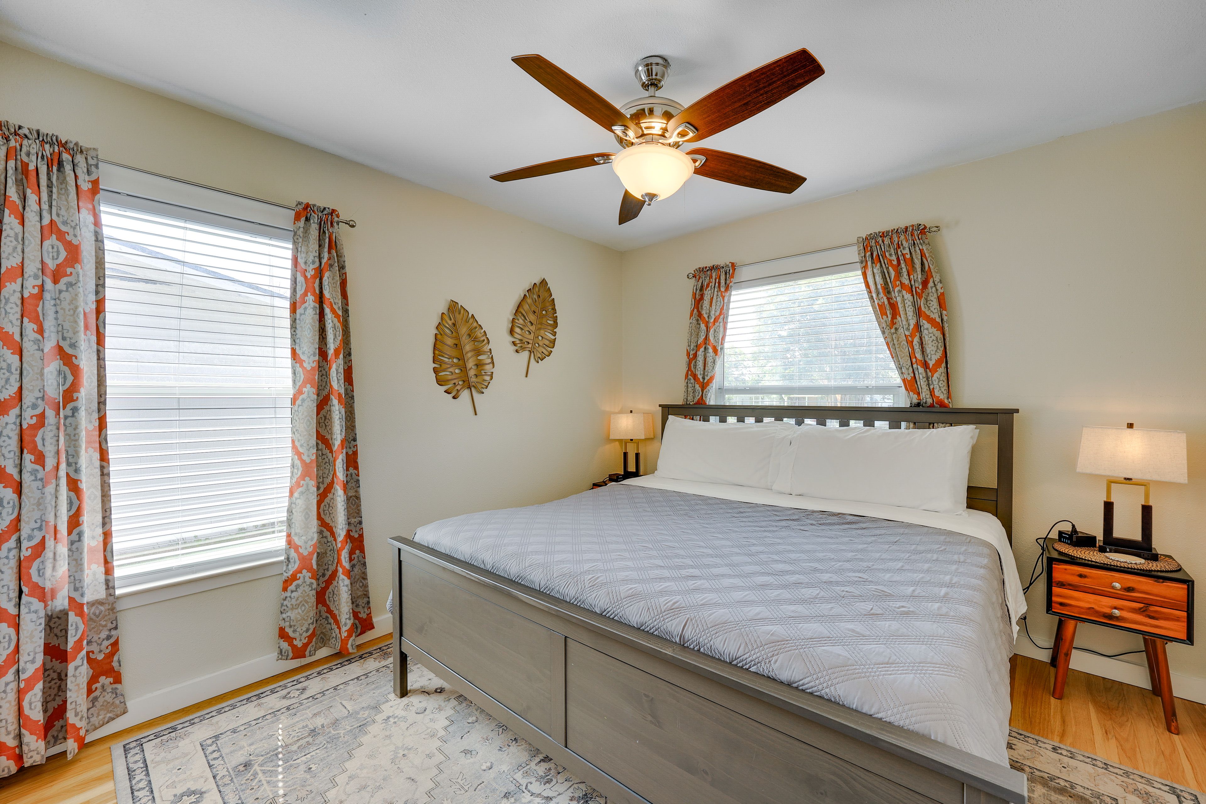 Bedroom 2 | King Bed