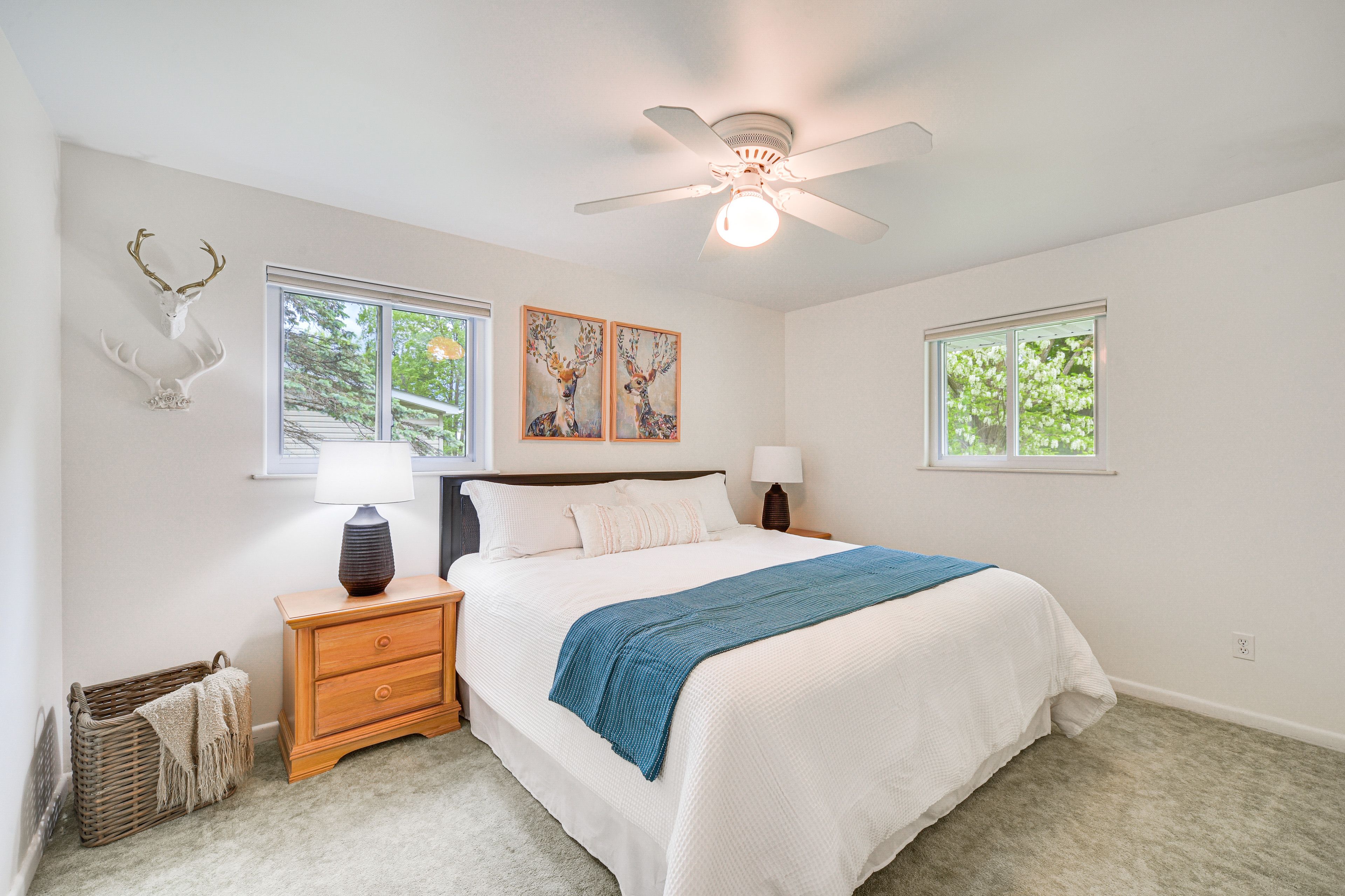 Bedroom 2 | King Bed | 1st Floor