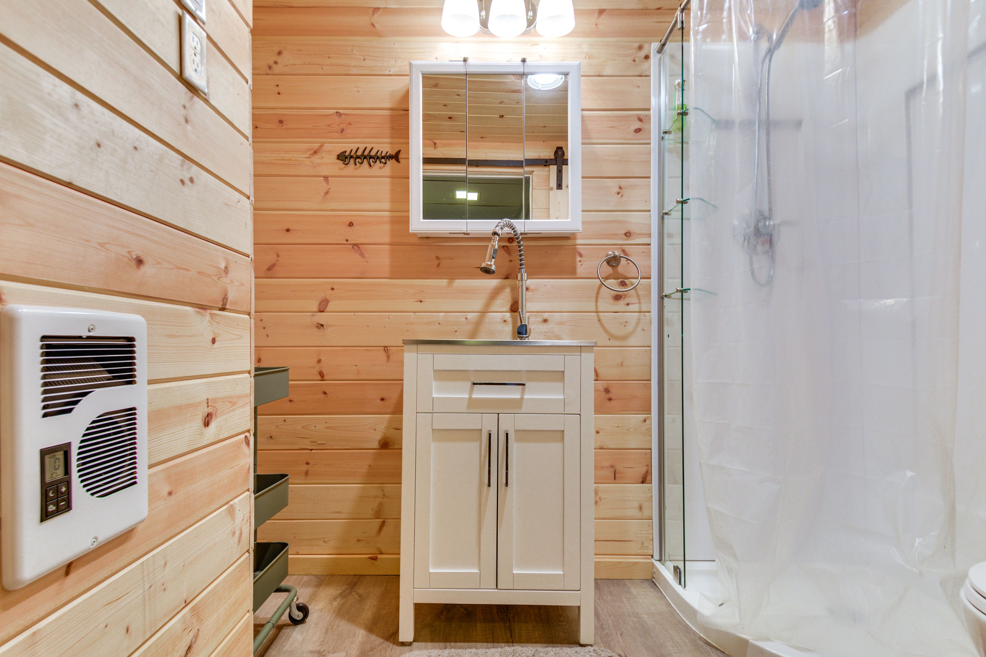 Full Bathroom | Lower Floor