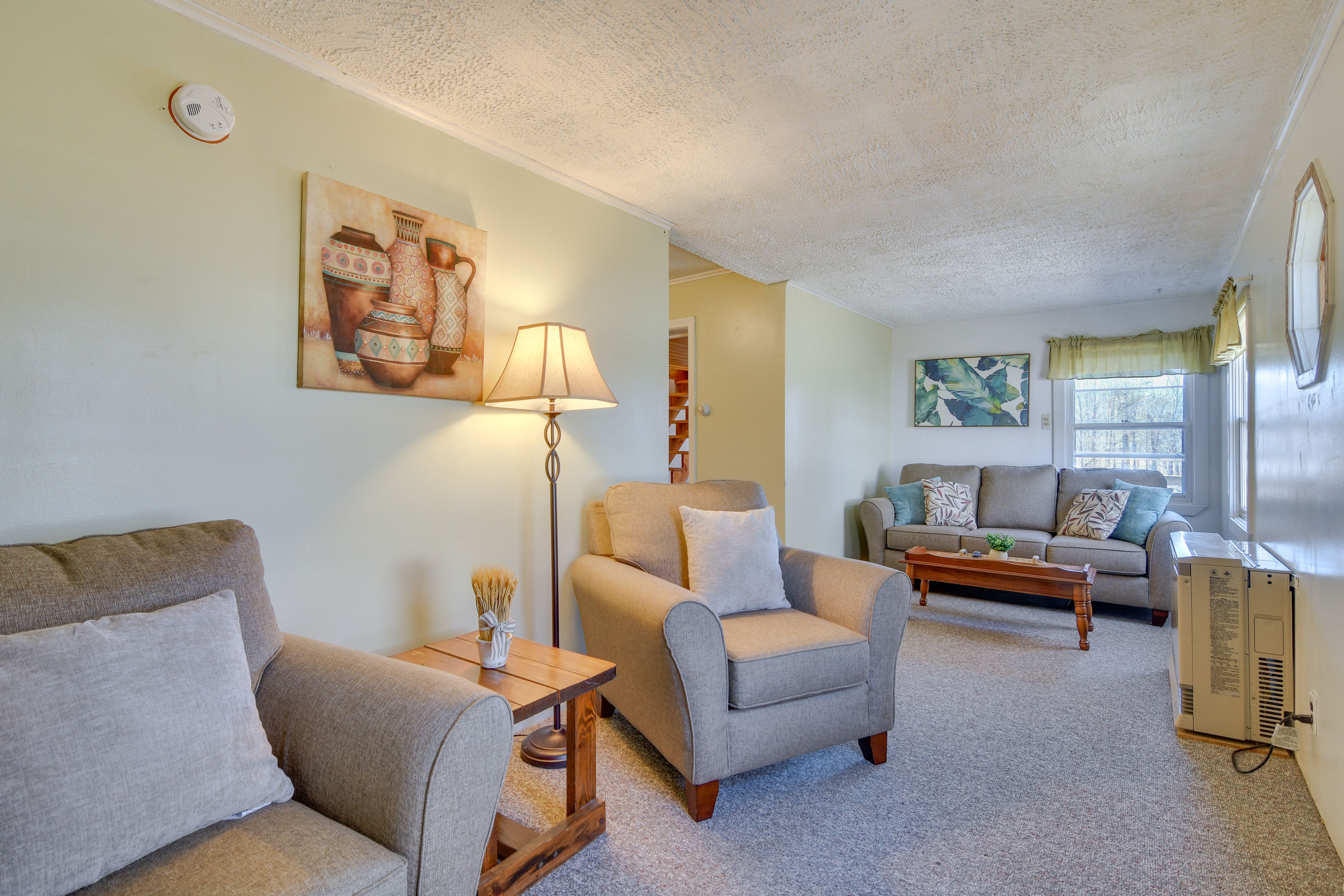 Oakland Vacation Rental | 1BR | 1BA | Stairs Required | 624 Sq Ft