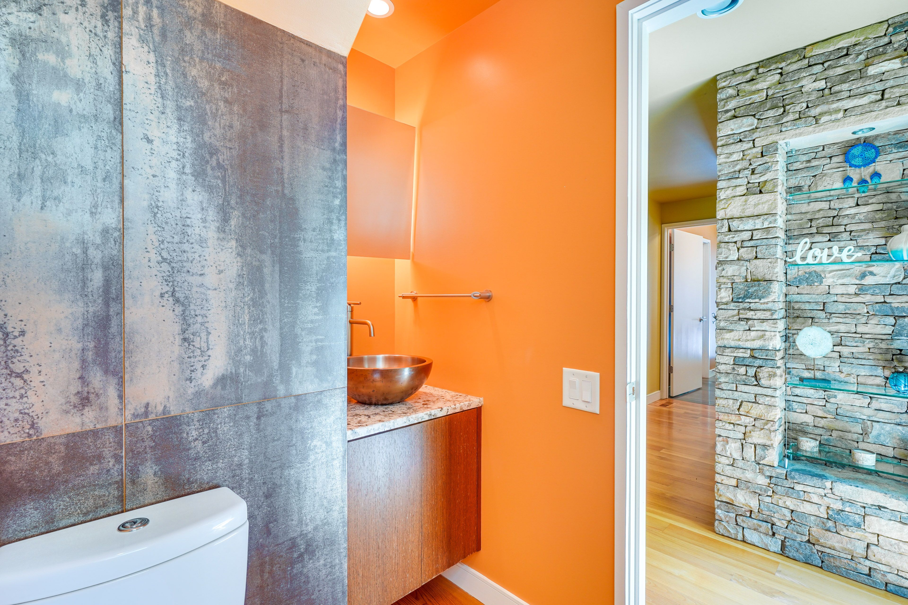Full Bathroom | 1st Floor