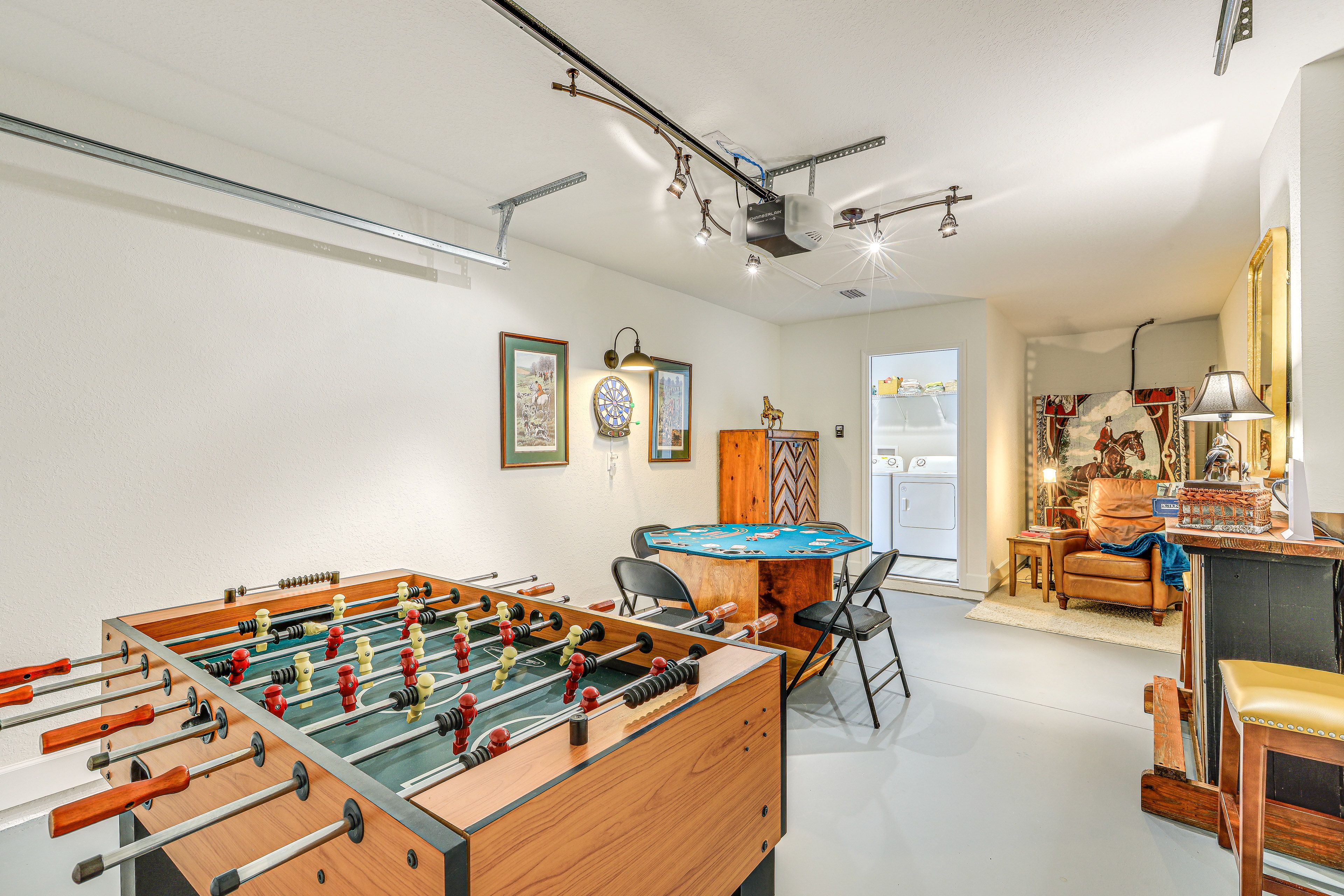 Game Room (Garage) | Poker Table | Darts