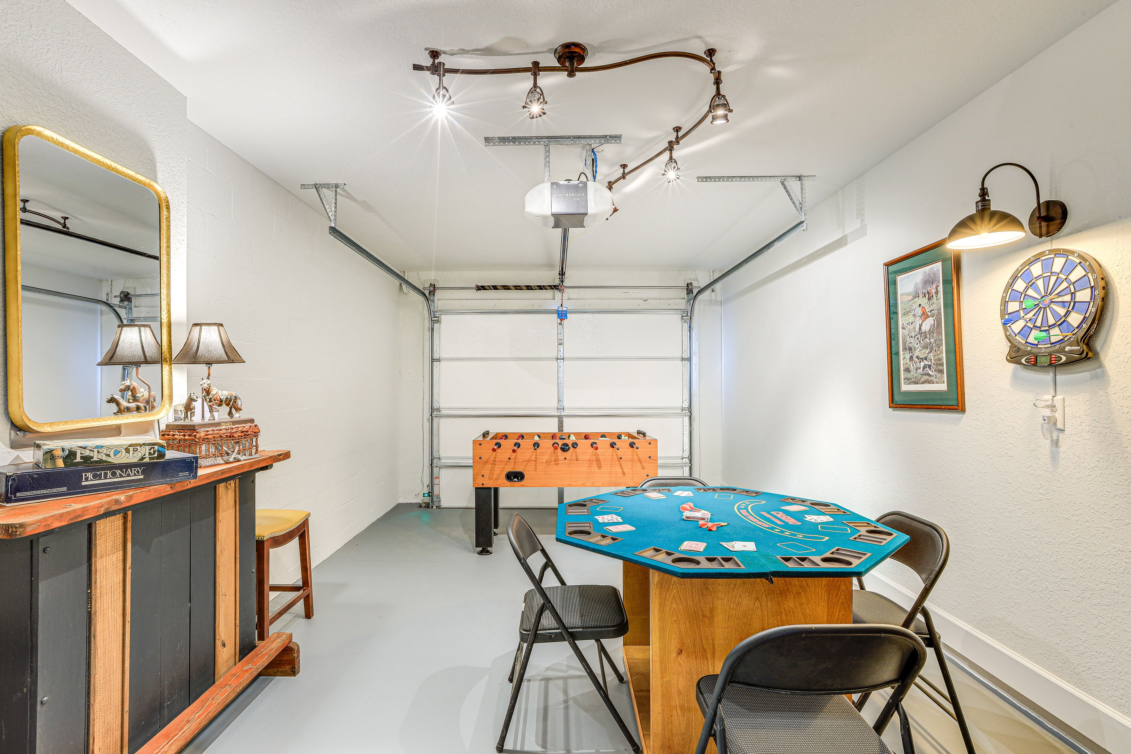 Game Room (Garage)