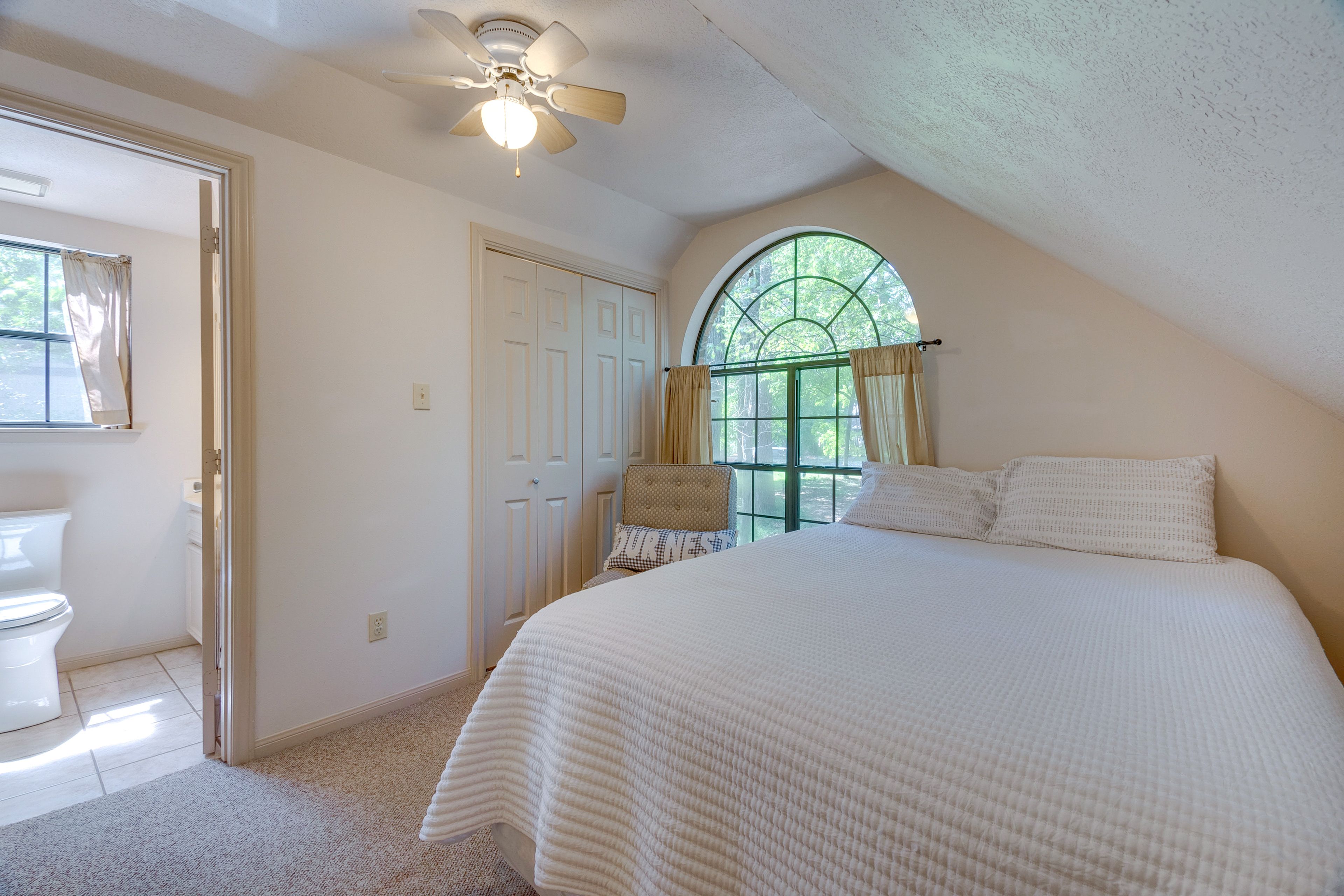 Bedroom 1 | 2nd Floor | Queen Bed | Linens Provided