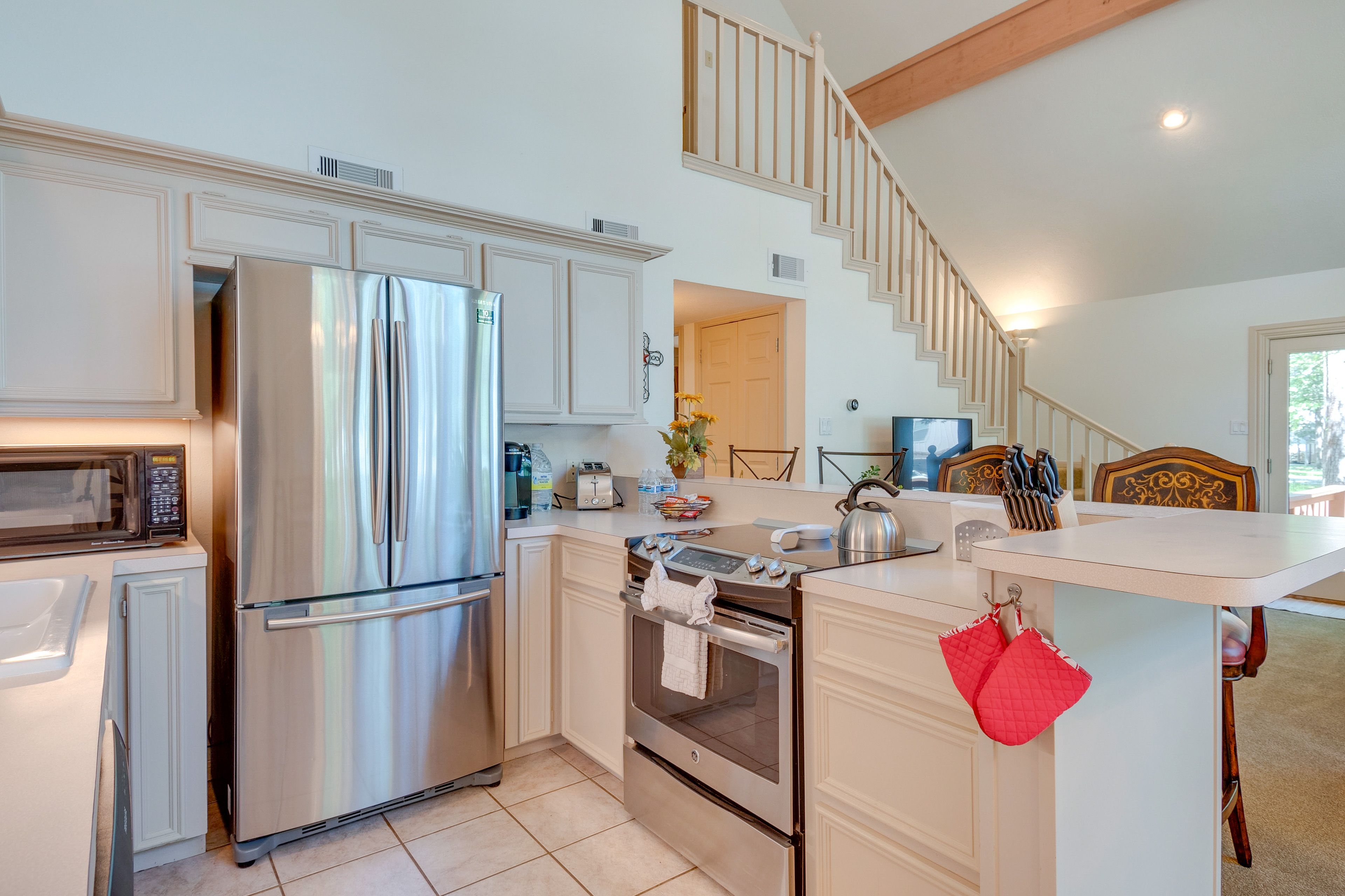 Kitchen | 1st Floor | Keurig & Drip Coffee Makers | Toaster | Cooking Basics