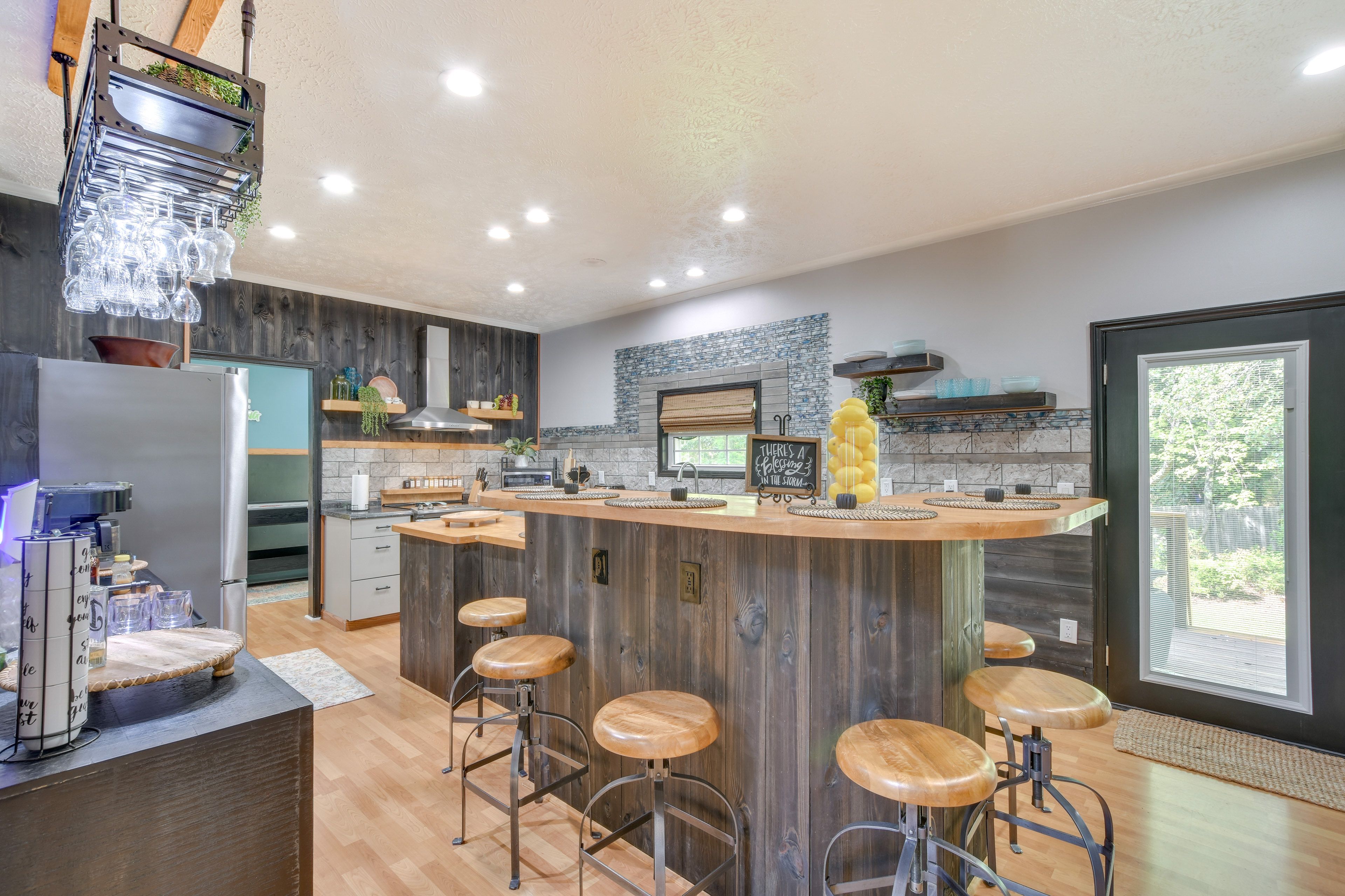 Kitchen | 1st Floor | Drip/Single-Serve Coffee Maker