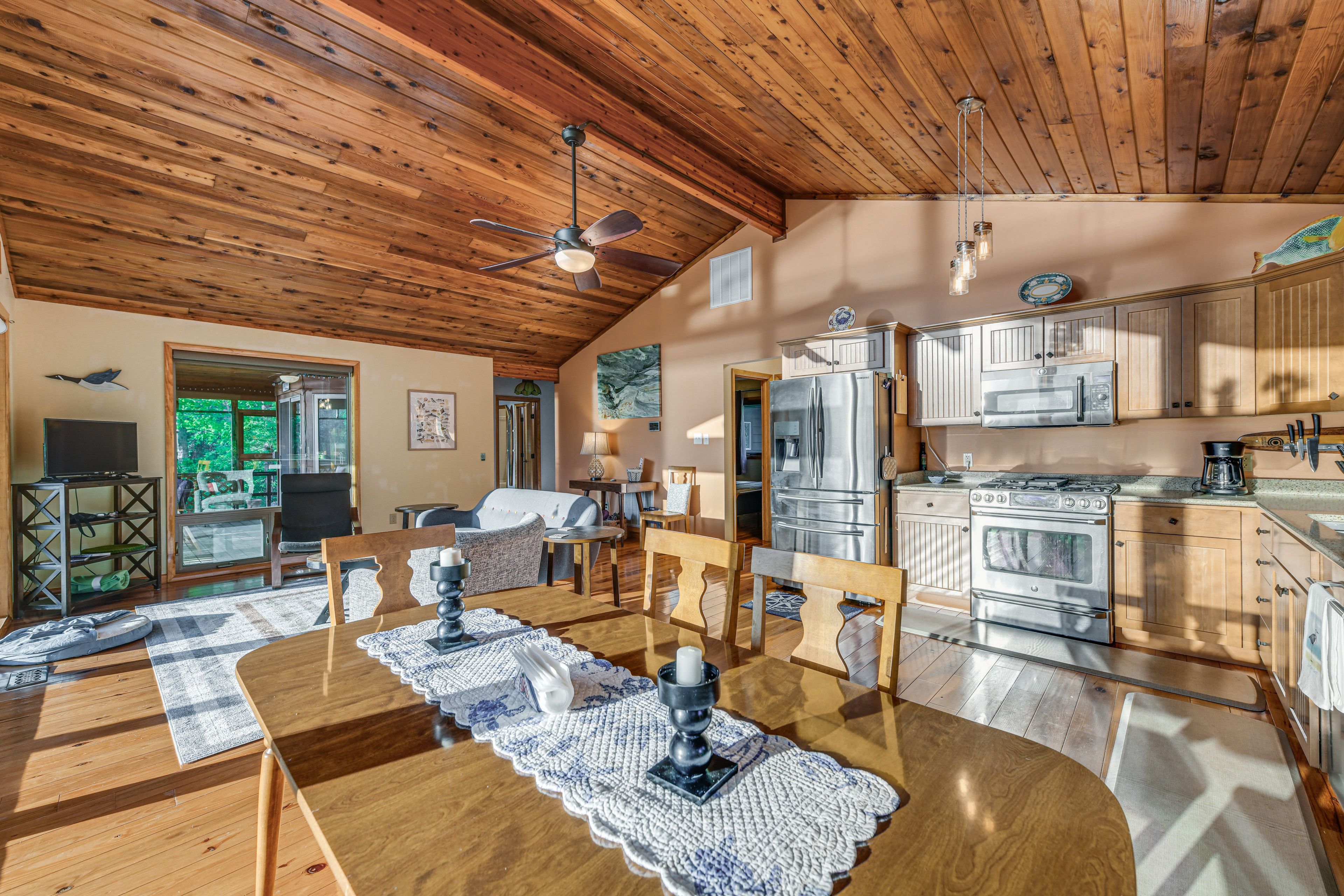 Kitchen | Cooking Basics | Dishwasher | 1st Floor