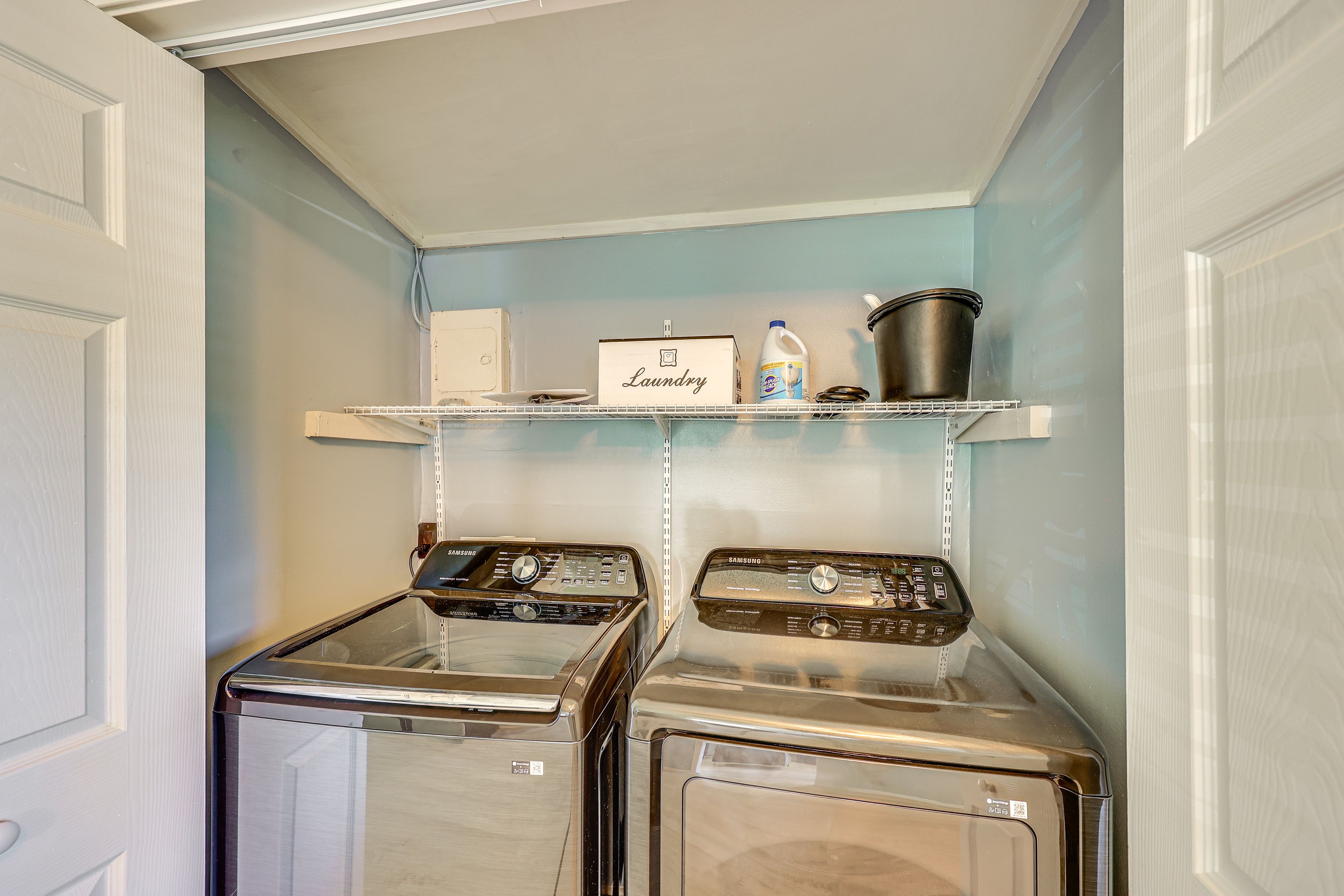 Laundry Area | Washer/Dryer | Hangers | Iron/Board | Trash Bags/Paper Towels
