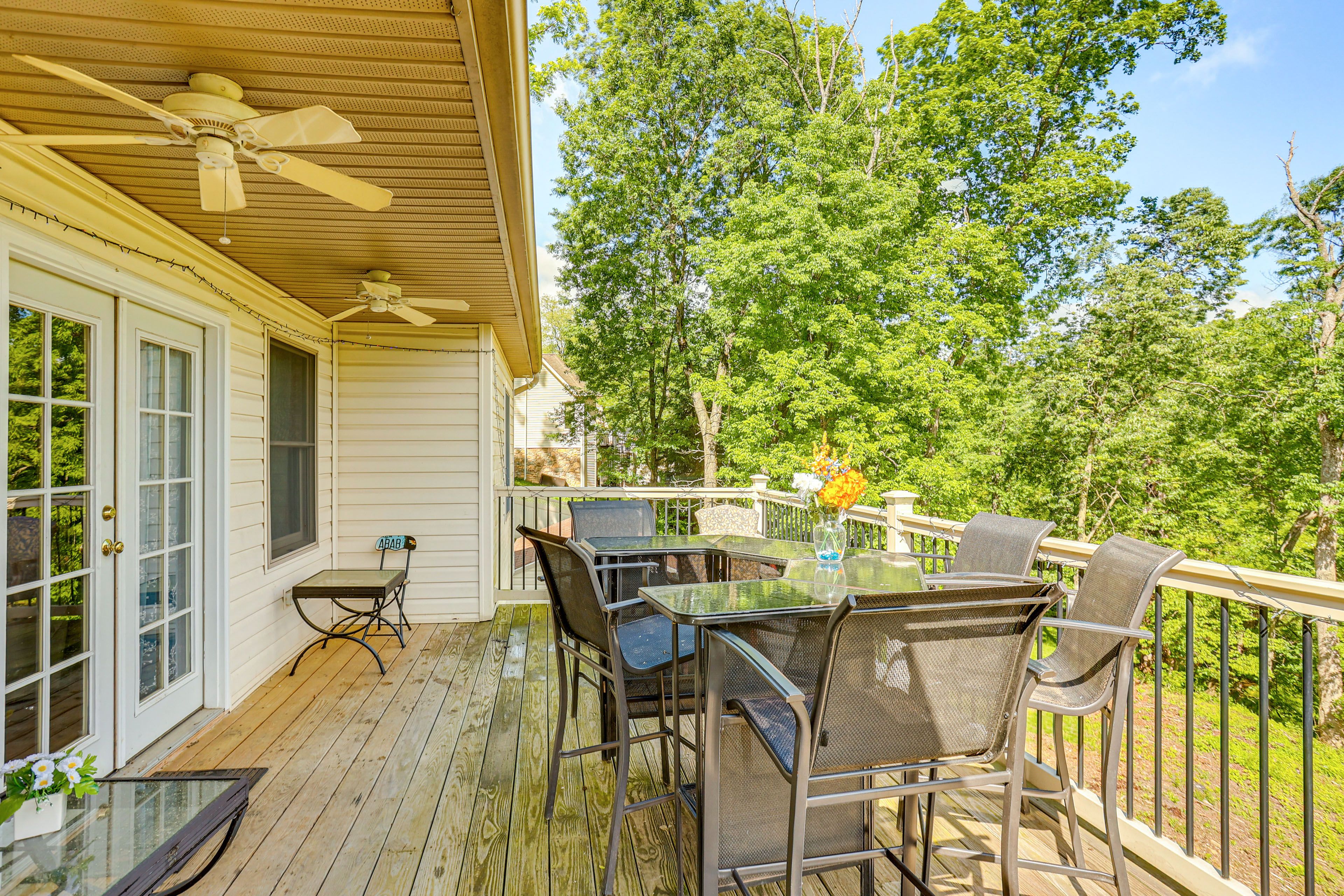 Harrisburg Vacation Rental | 6BR | 3.5BA | 2,451 Sq Ft | Stairs Required