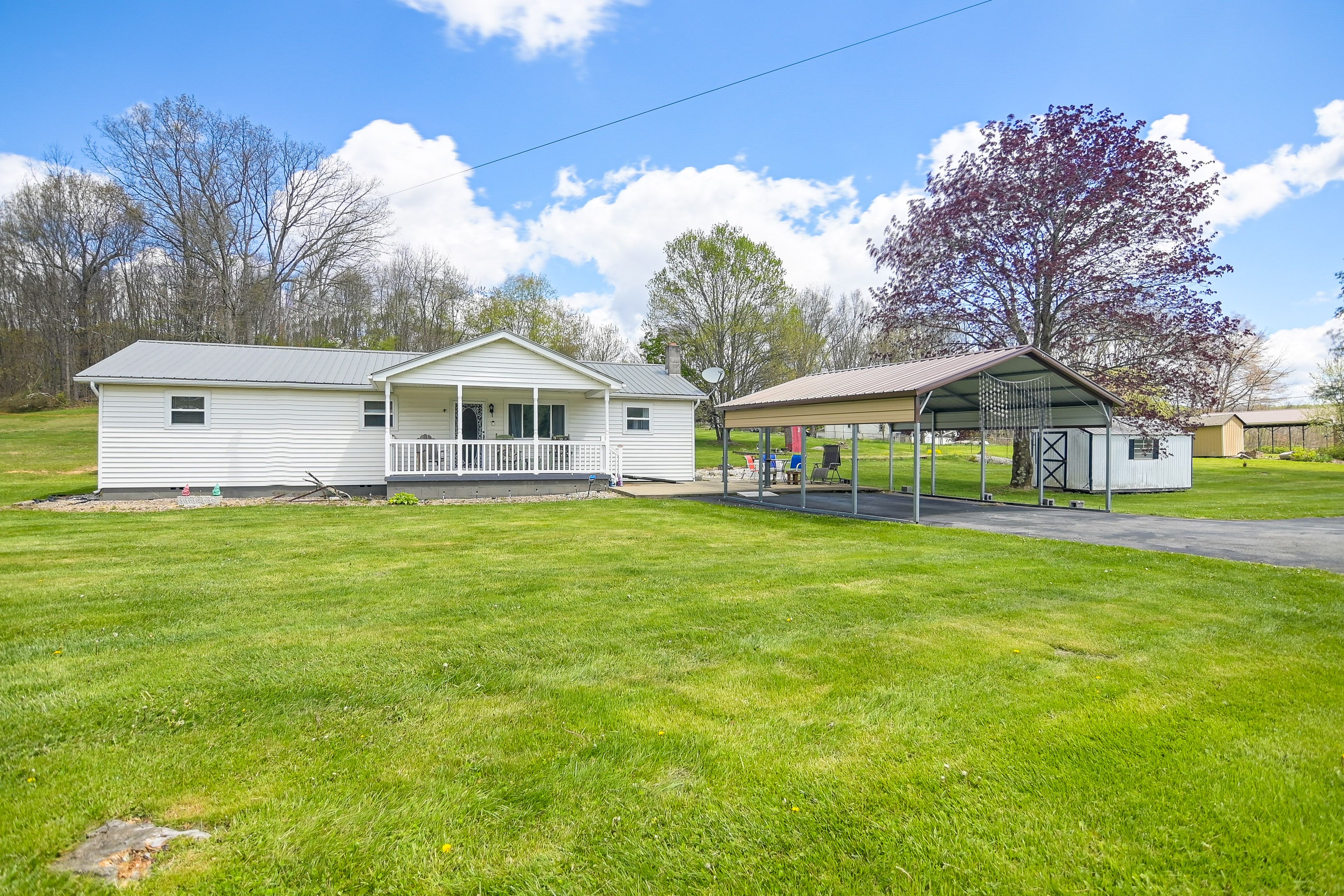 Meadow Bridge Vacation Rental | 3BR | 2BA | 1,700 Sq Ft | Step-Free Entry