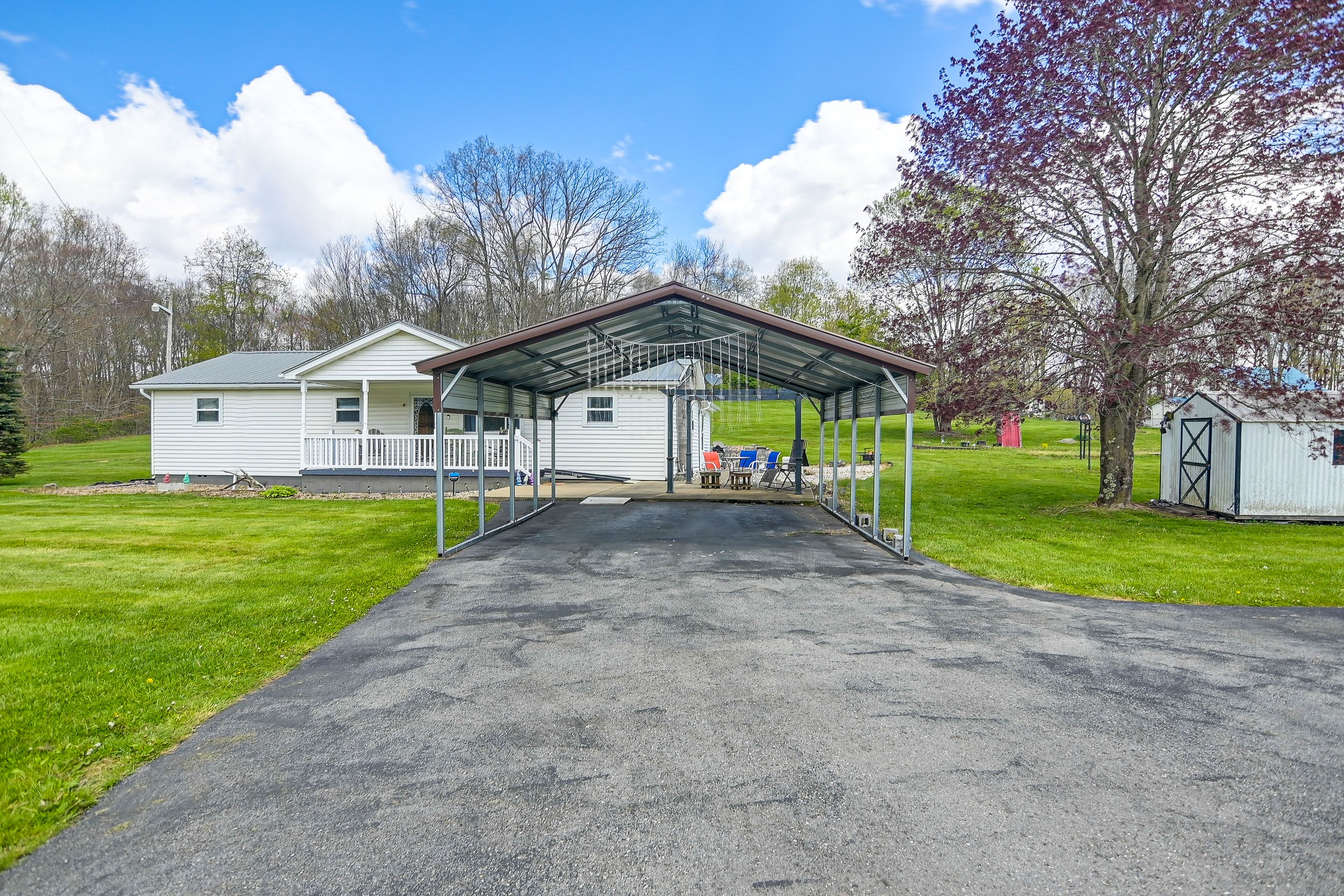 Parking | Carport (2 Vehicles) | Driveway (1 Vehicle)