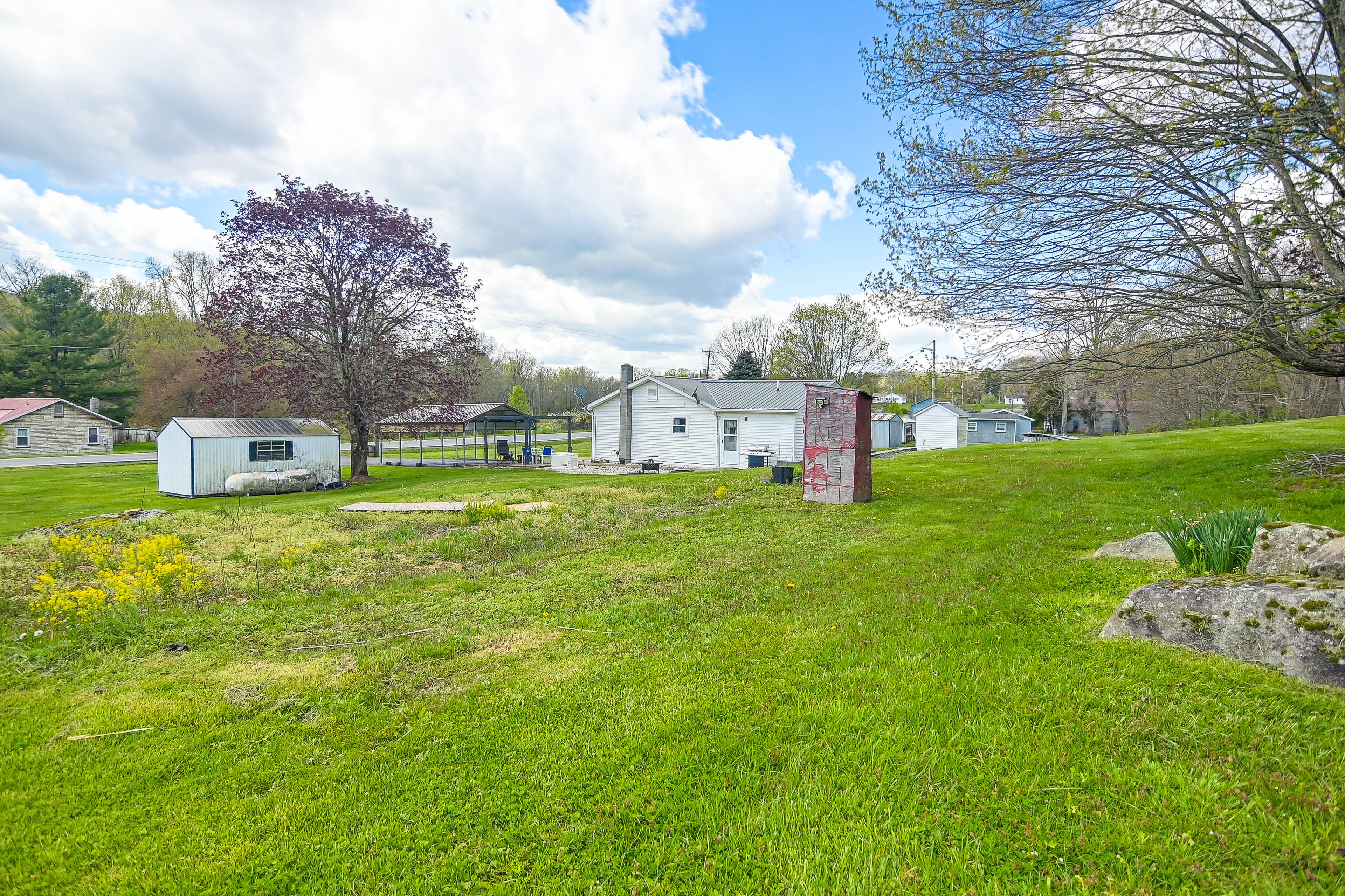 Yard | 3 Acres