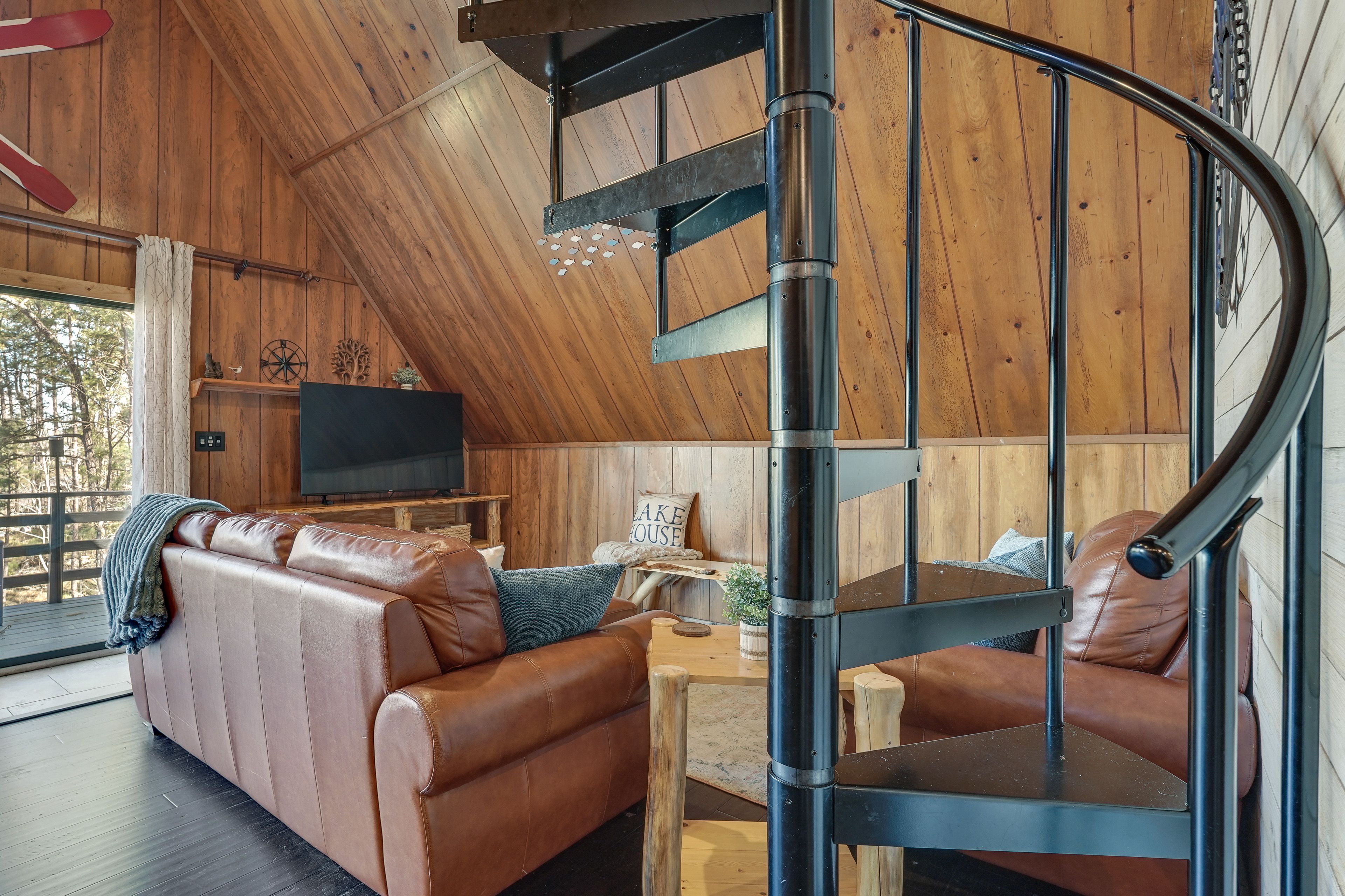 Living Room | Smart TV | Main Level