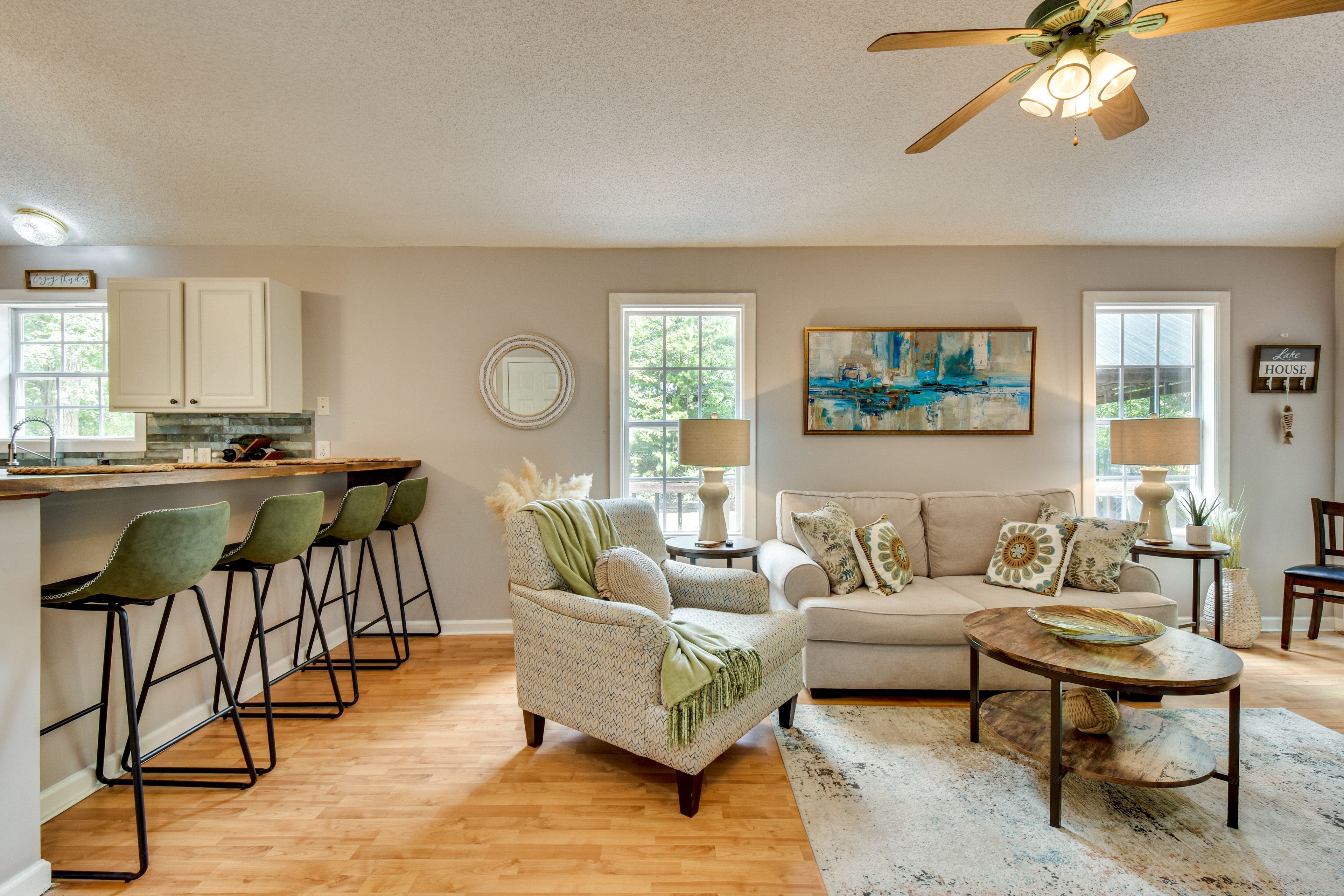 Living Space | Free WiFi | Central A/C & Heating