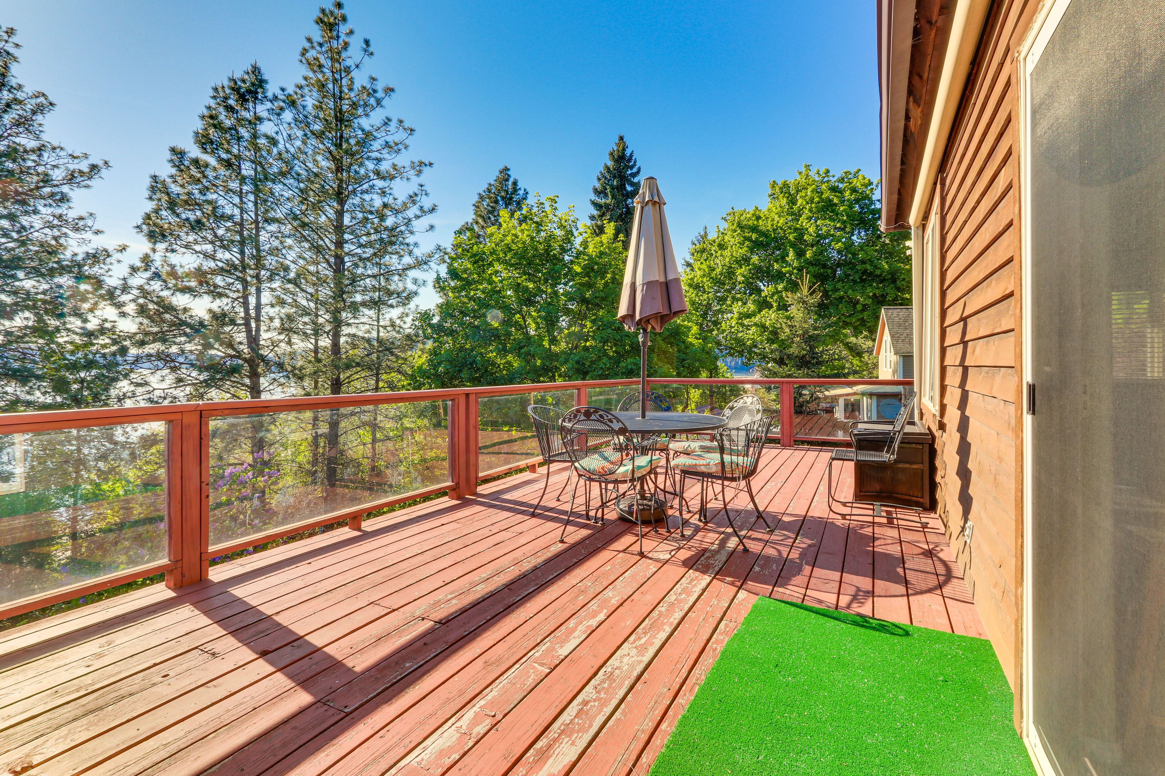 Private Deck | Dining Area