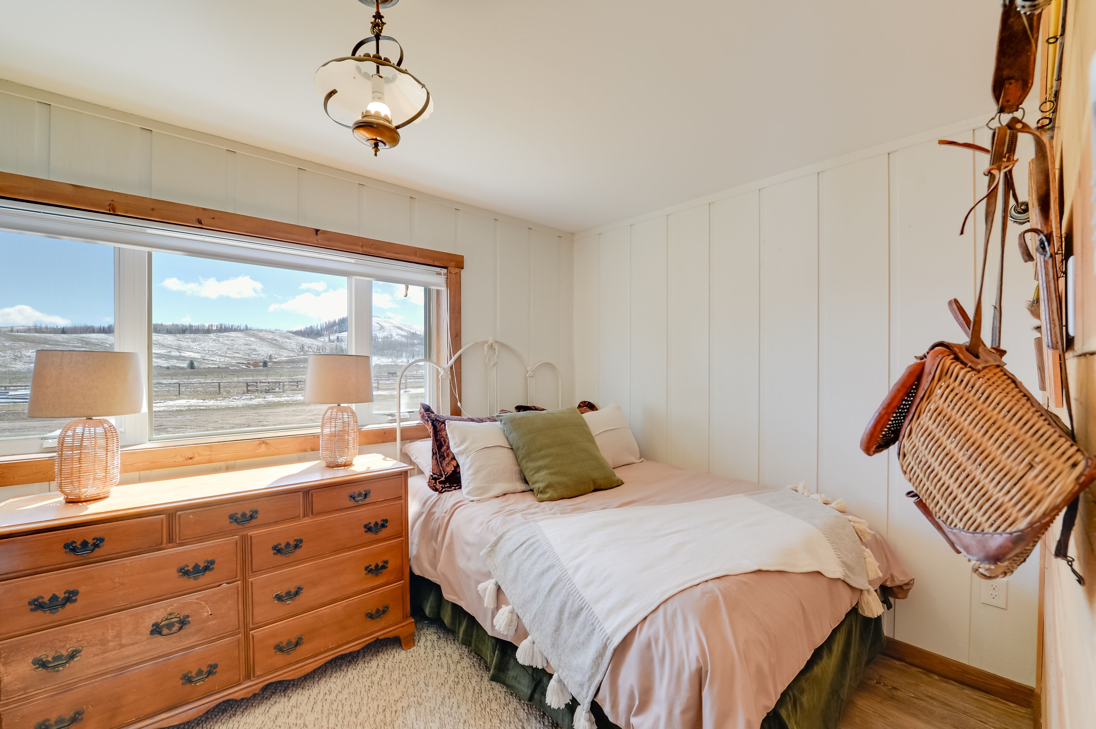 Bedroom 2 | Queen Bed | Twin Bunk Bed