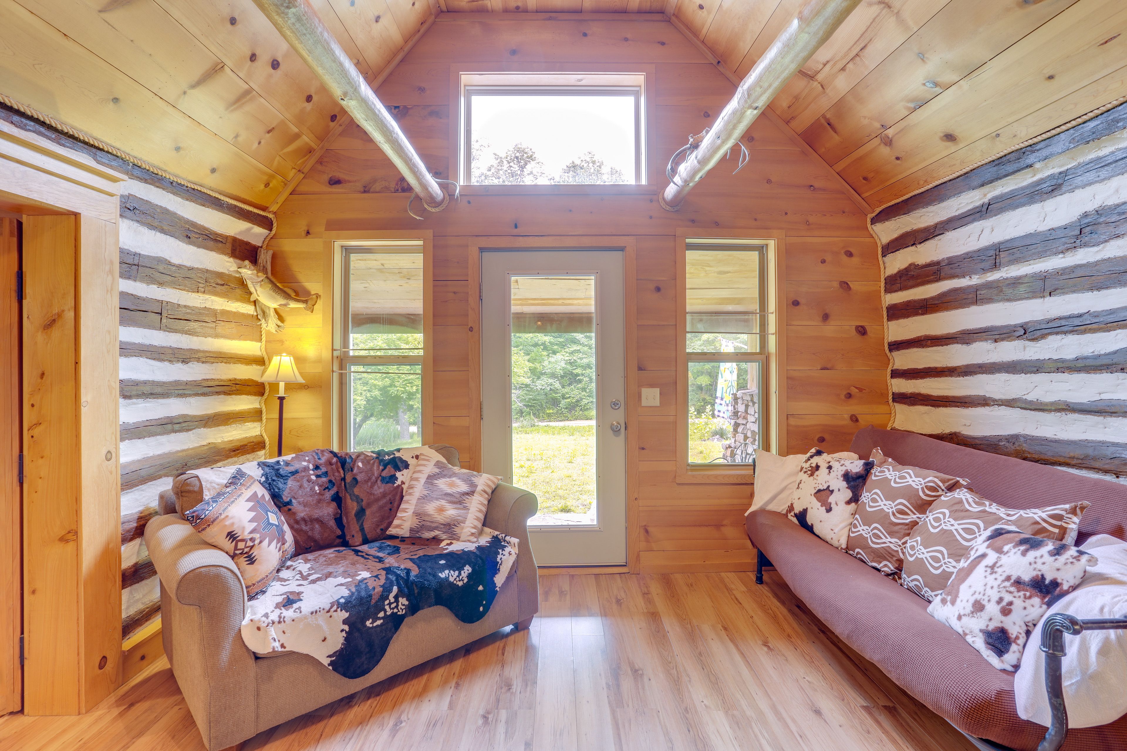 Bonus Room | Full Futon | Fireplace