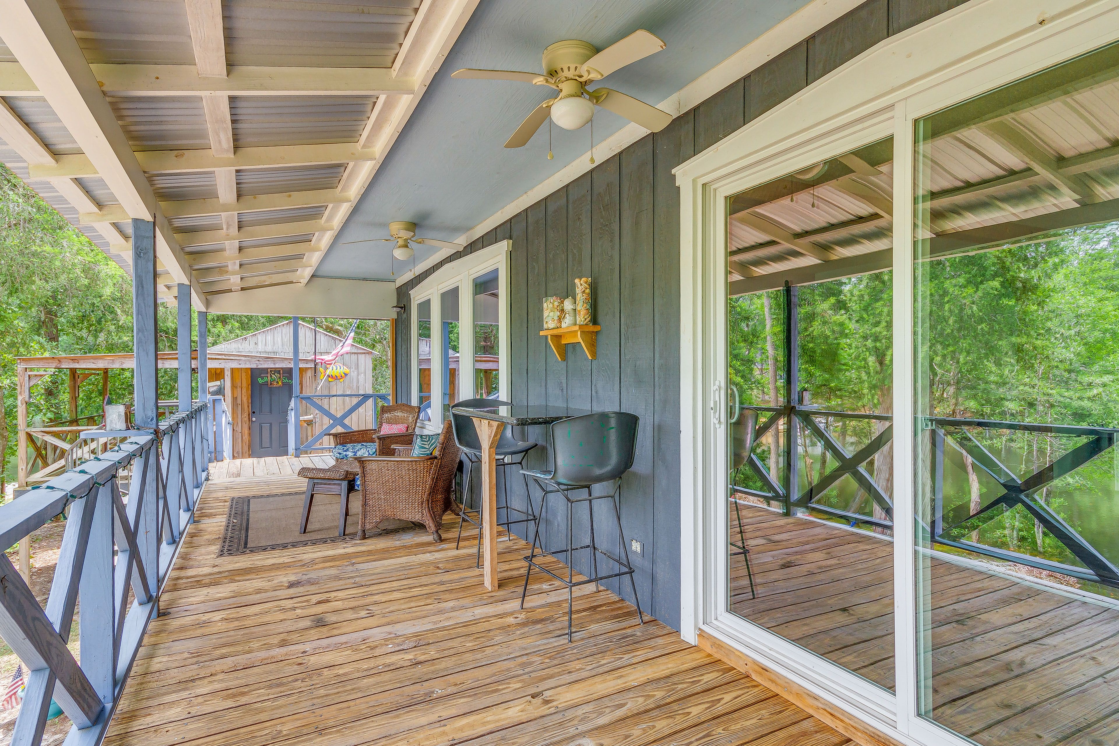 Deck/Balcony | Outdoor Seating
