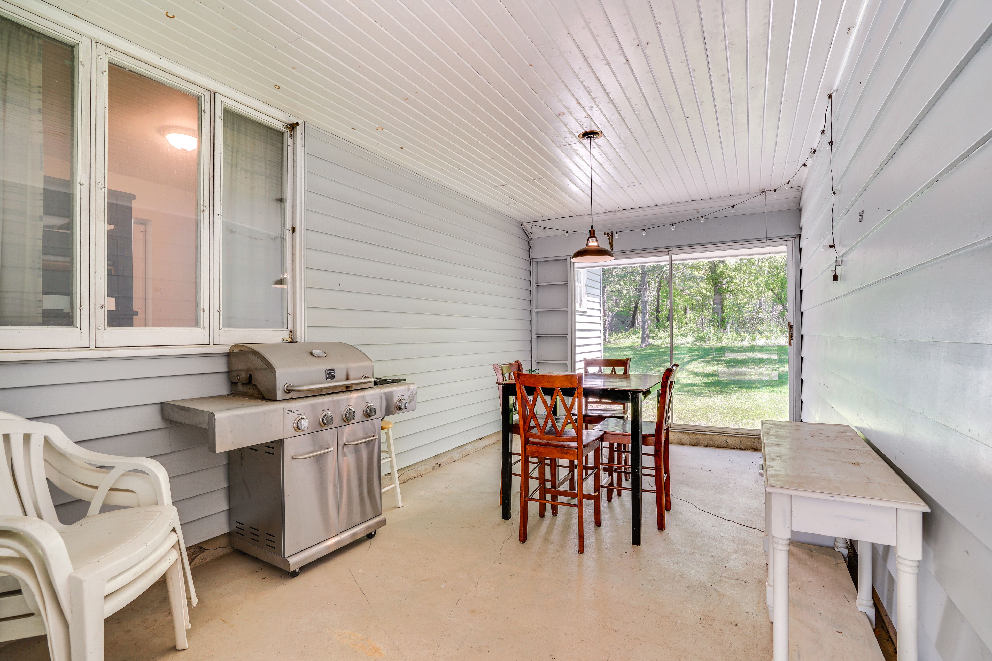 Patio | Dining & Seating | Gas Grill