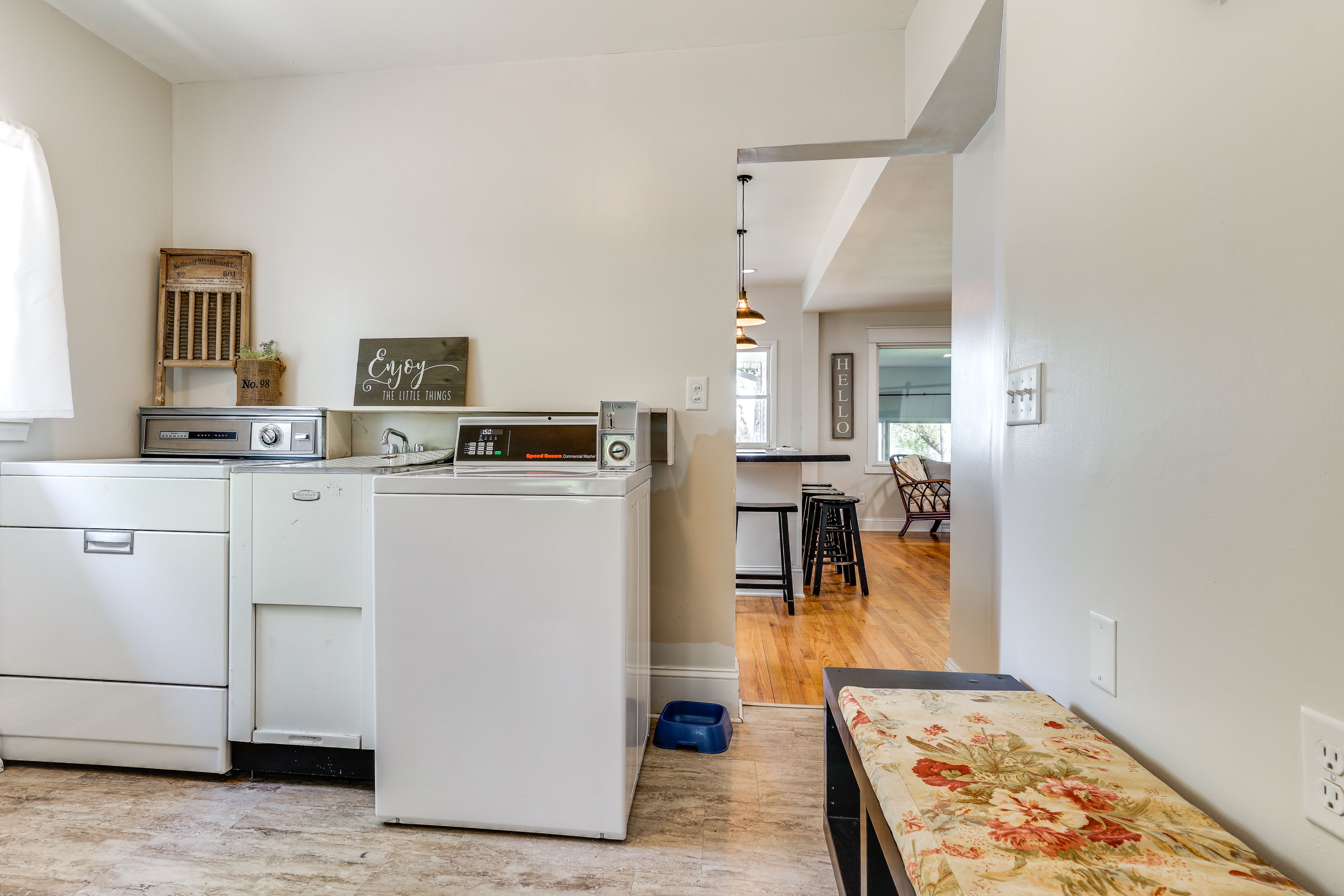 Laundry Room | Washer & Dryer