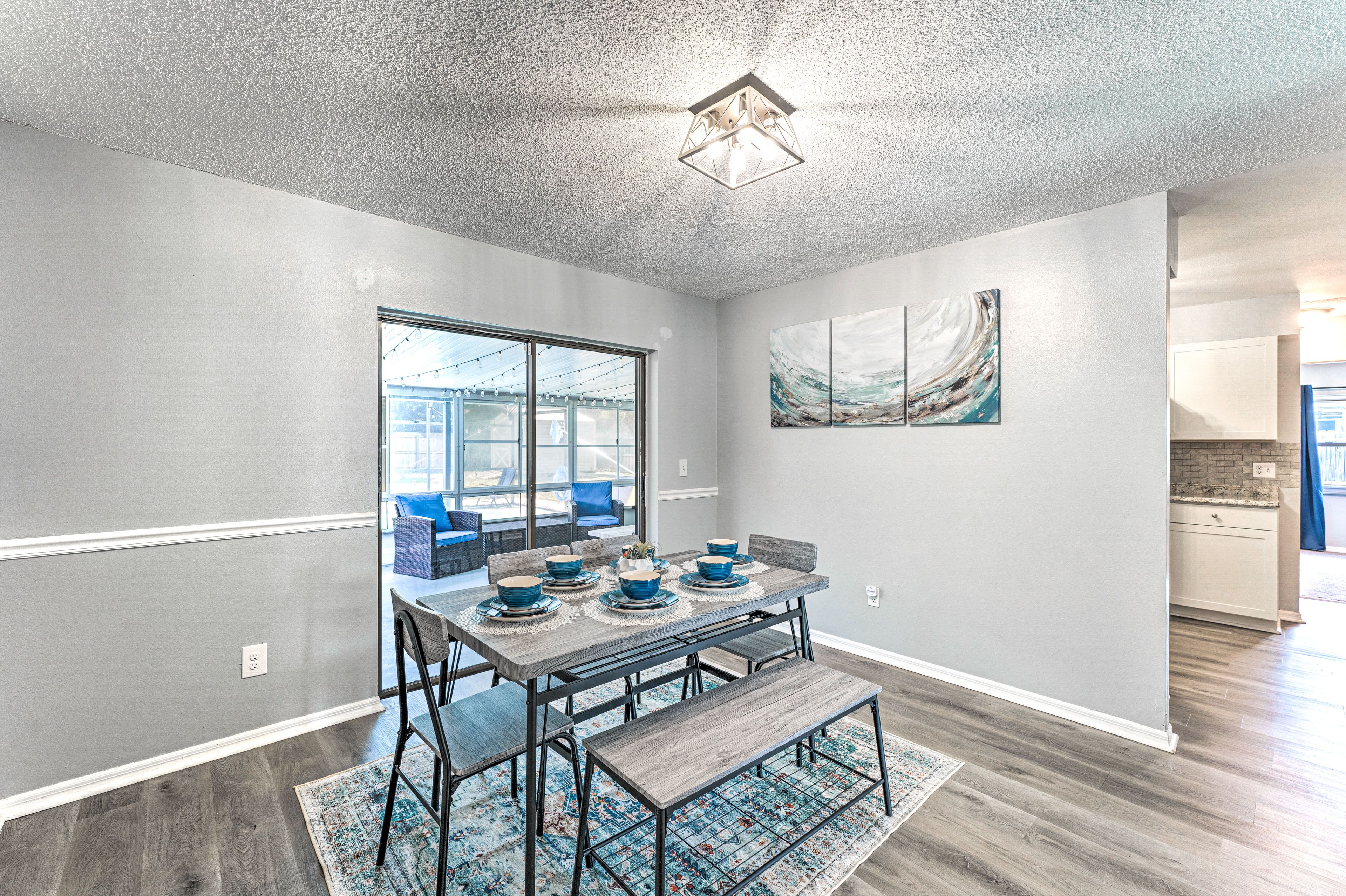 Dining Room | Dishware & Flatware Provided