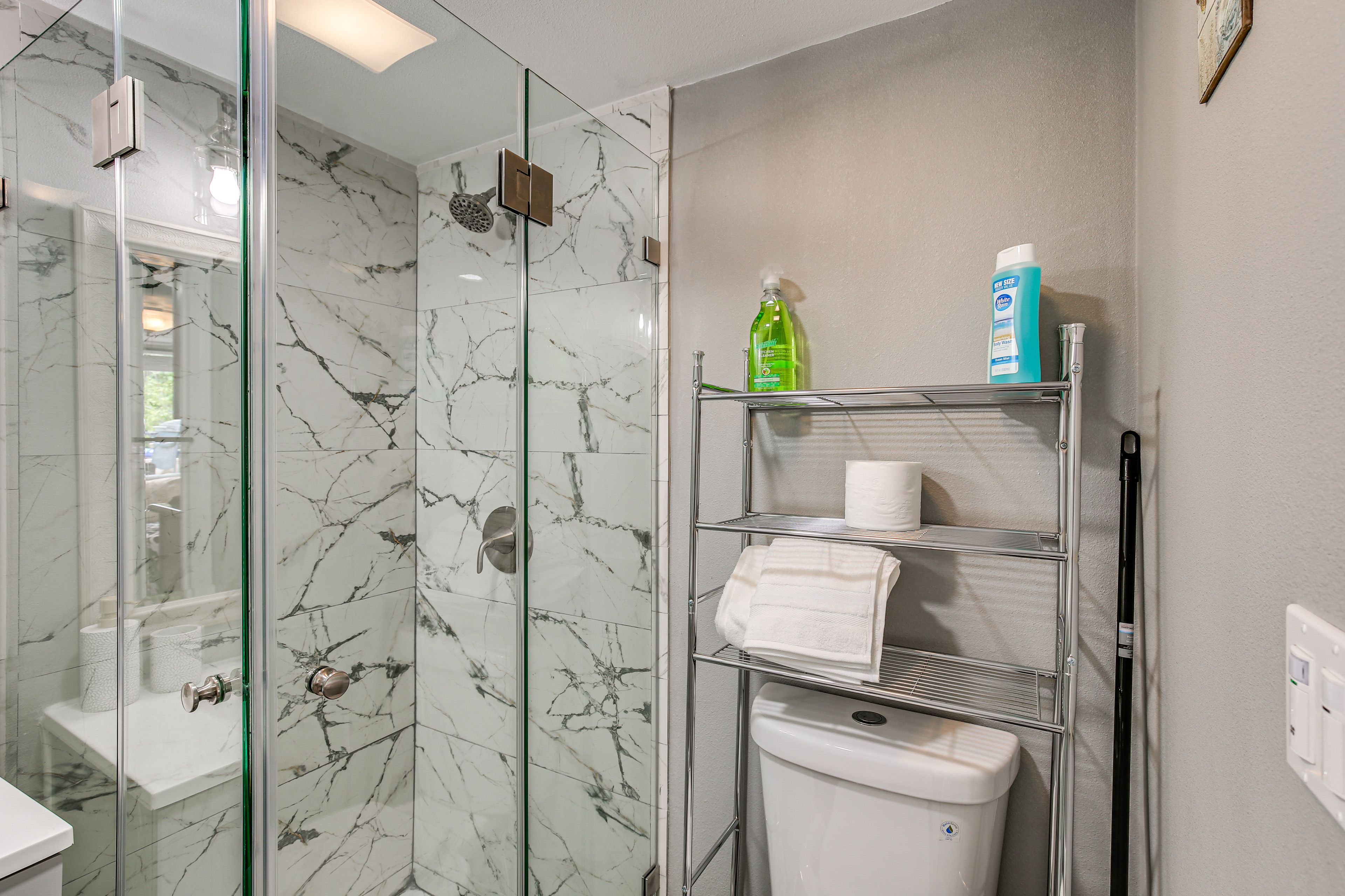 Full Bathroom | Shower