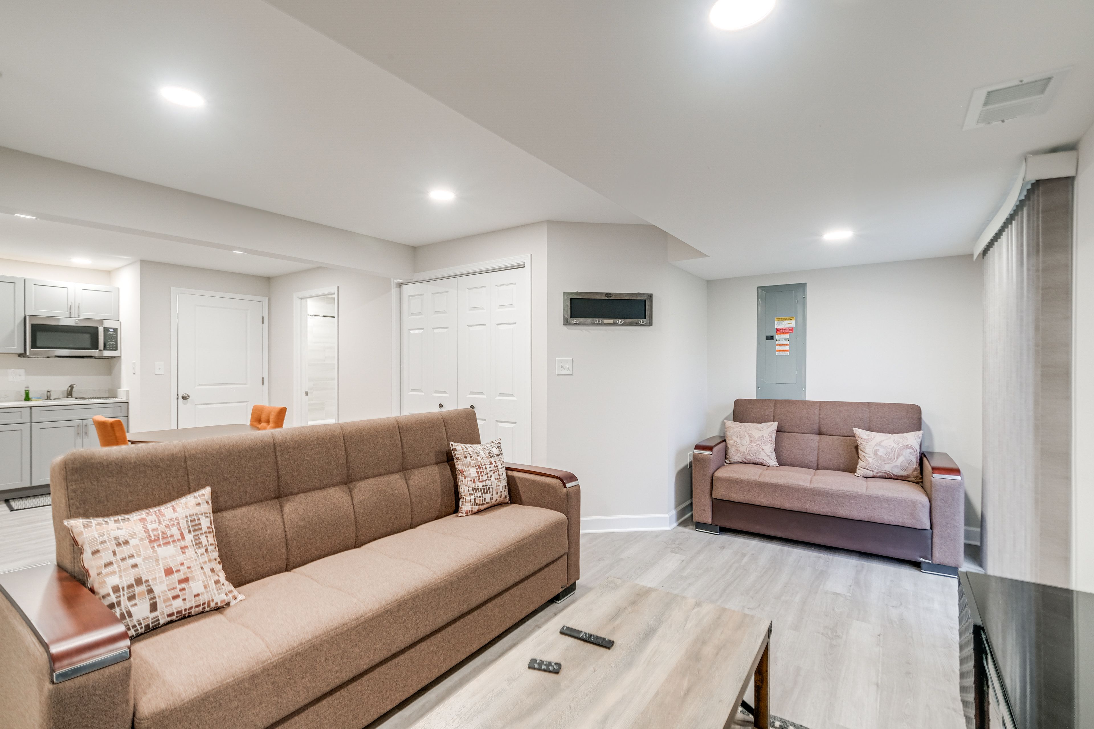 Living Room | Smart TV | Electric Fireplace | Central Air Conditioning/Heat