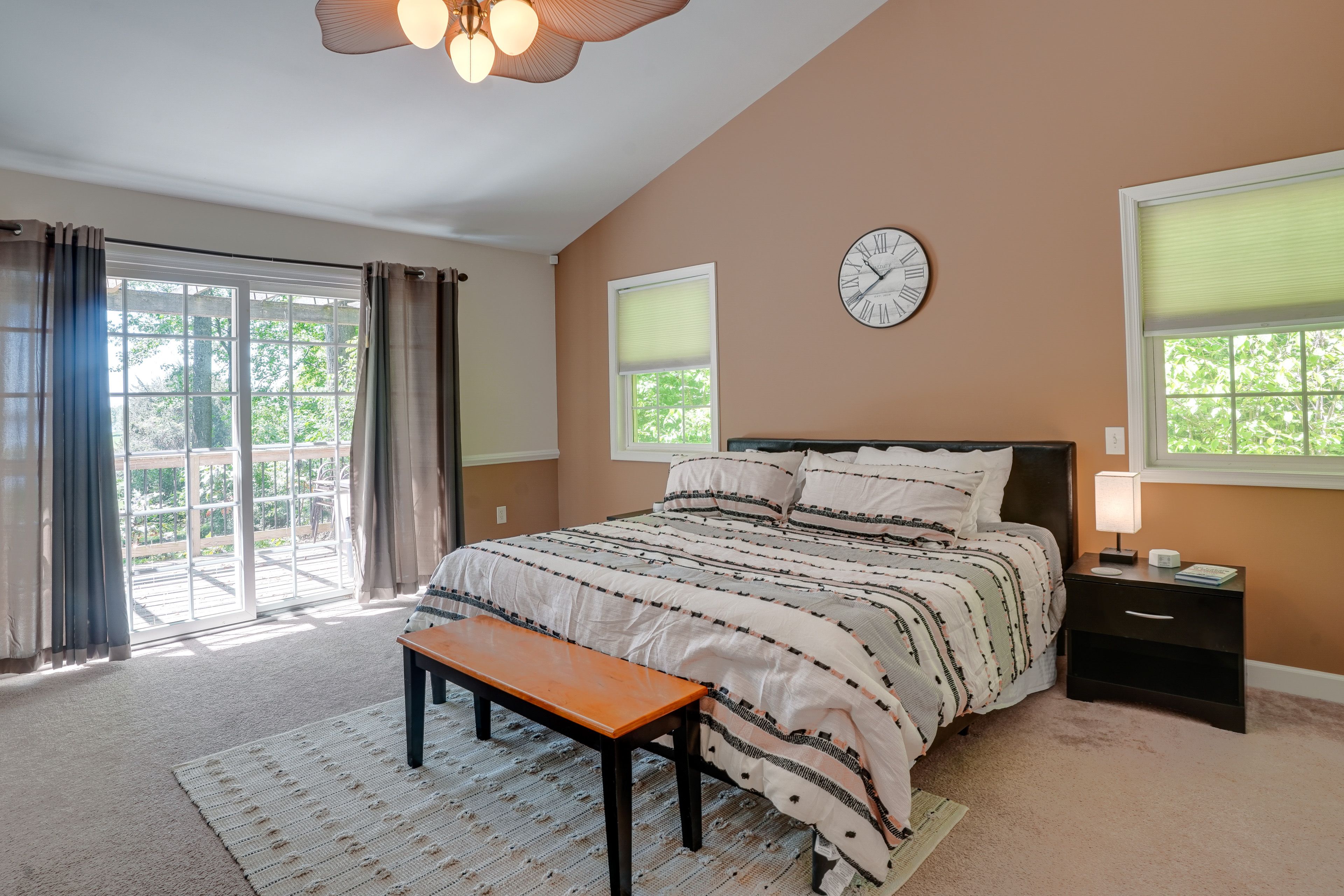 Bedroom 1 | King Bed | Linens Provided | 1st Floor