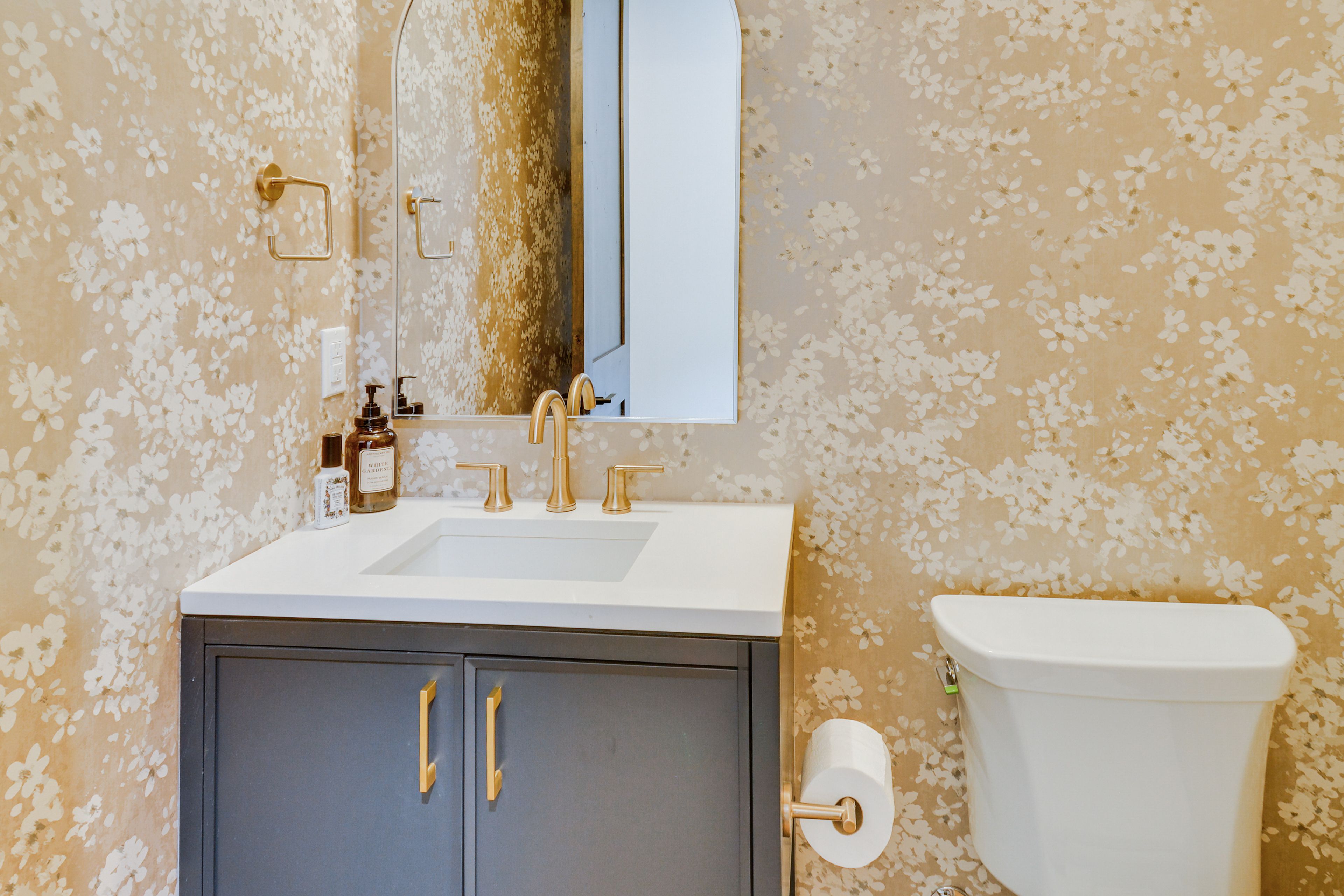 Half Bathroom | 1st Floor