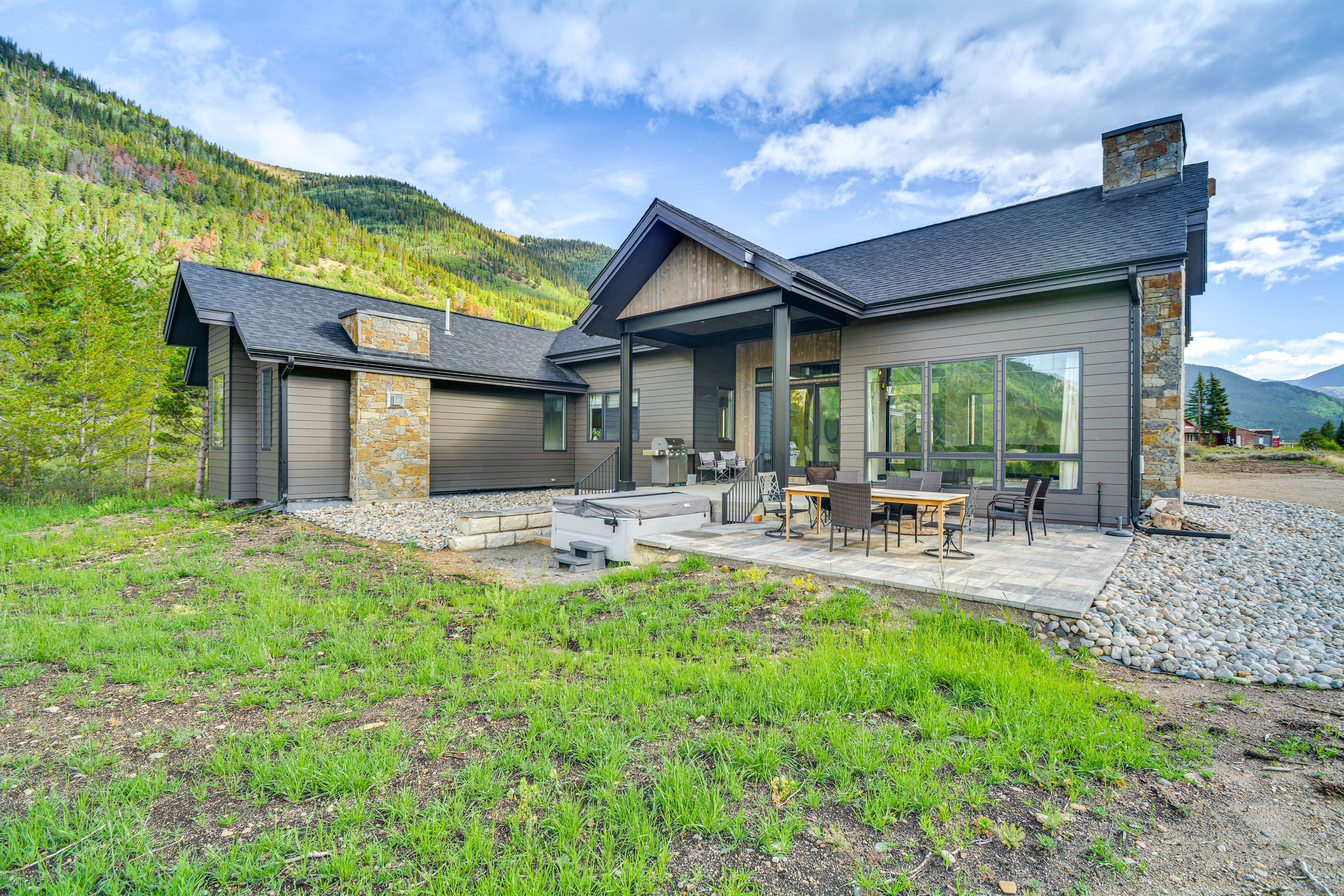 Exterior | Patio | Gas Fire Pit | Outdoor Dining Area | Private Hot Tub
