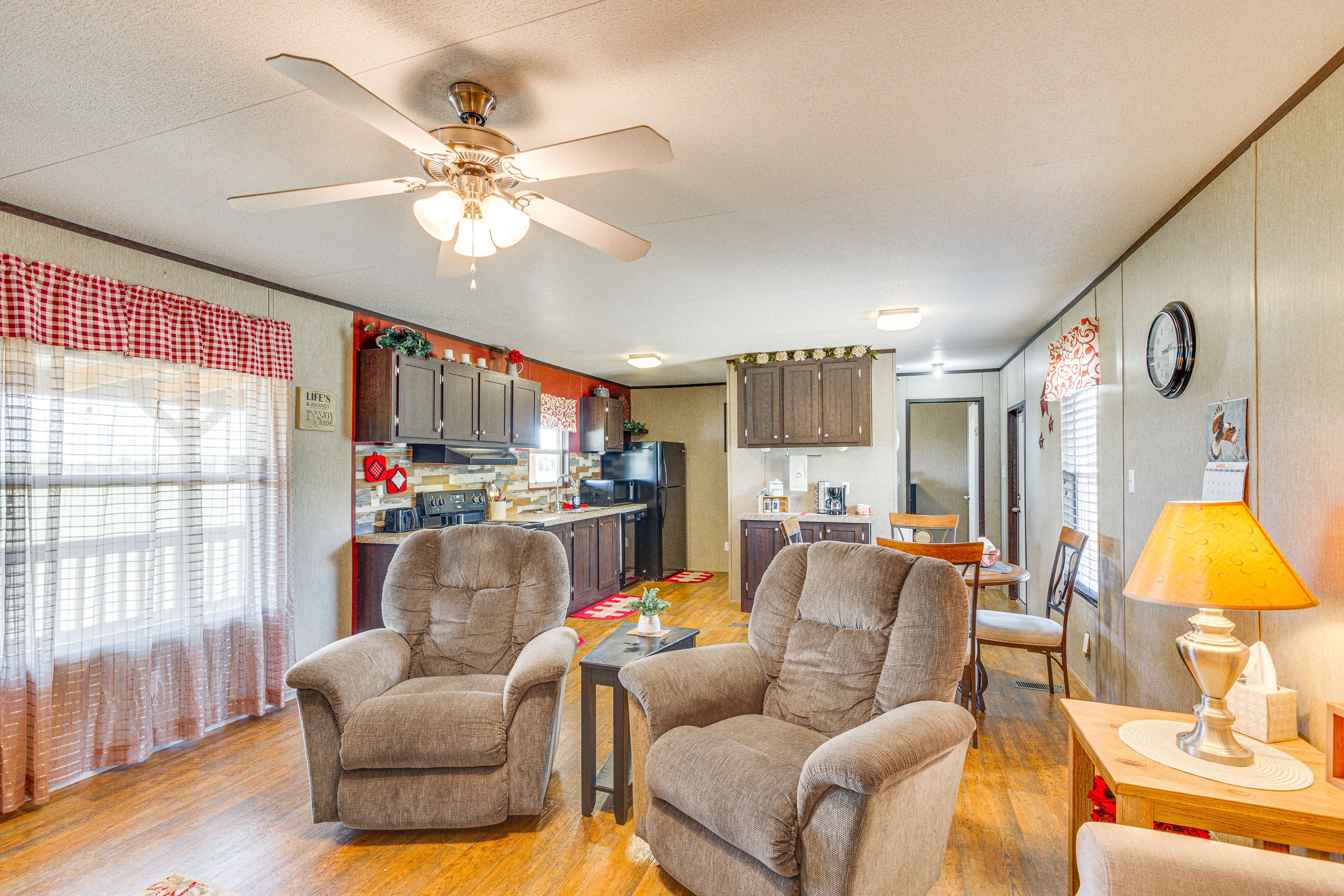 Living Room | Electric Fireplace | Central Heating & A/C | Free WiFi