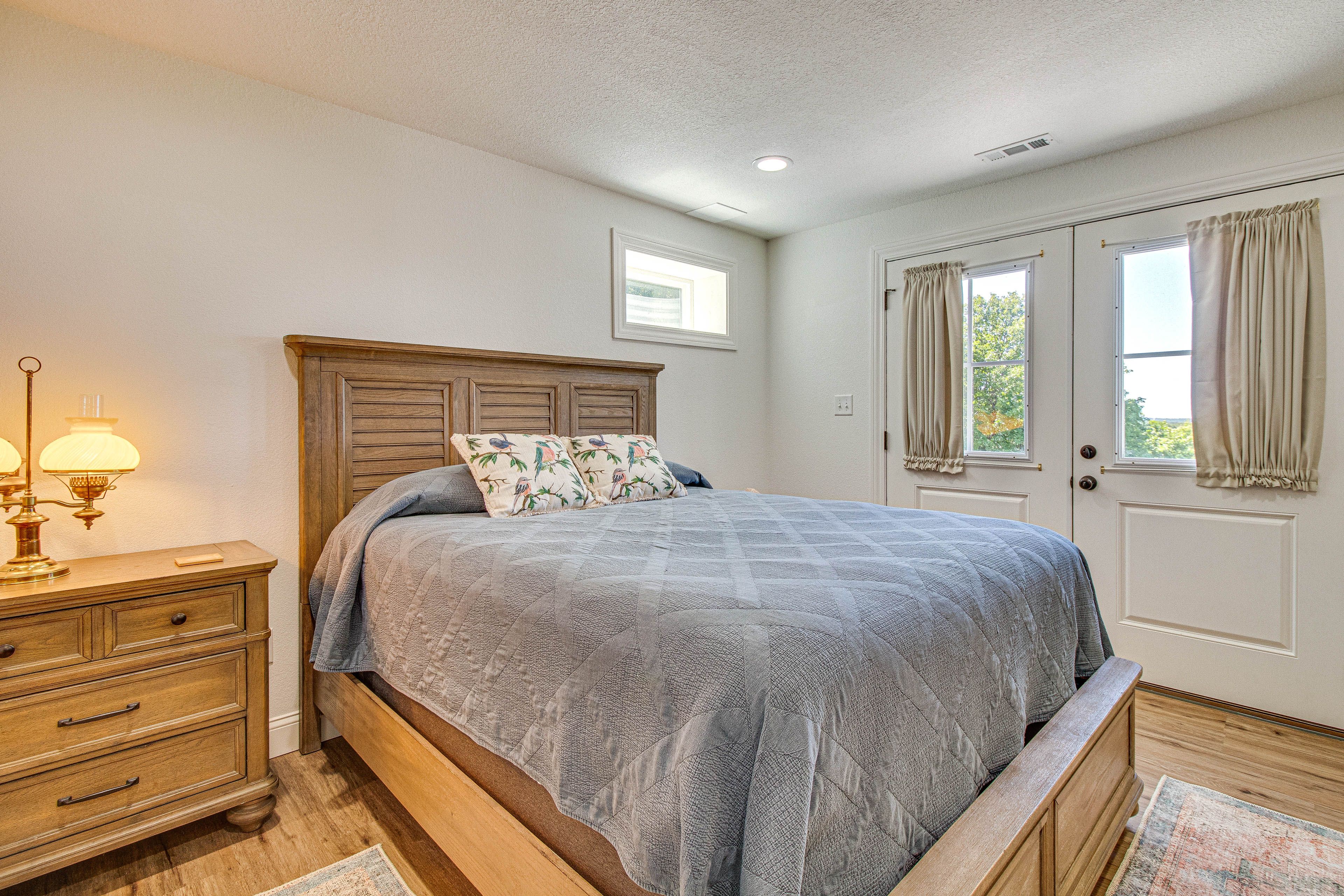 Bedroom 3 | Queen Bed