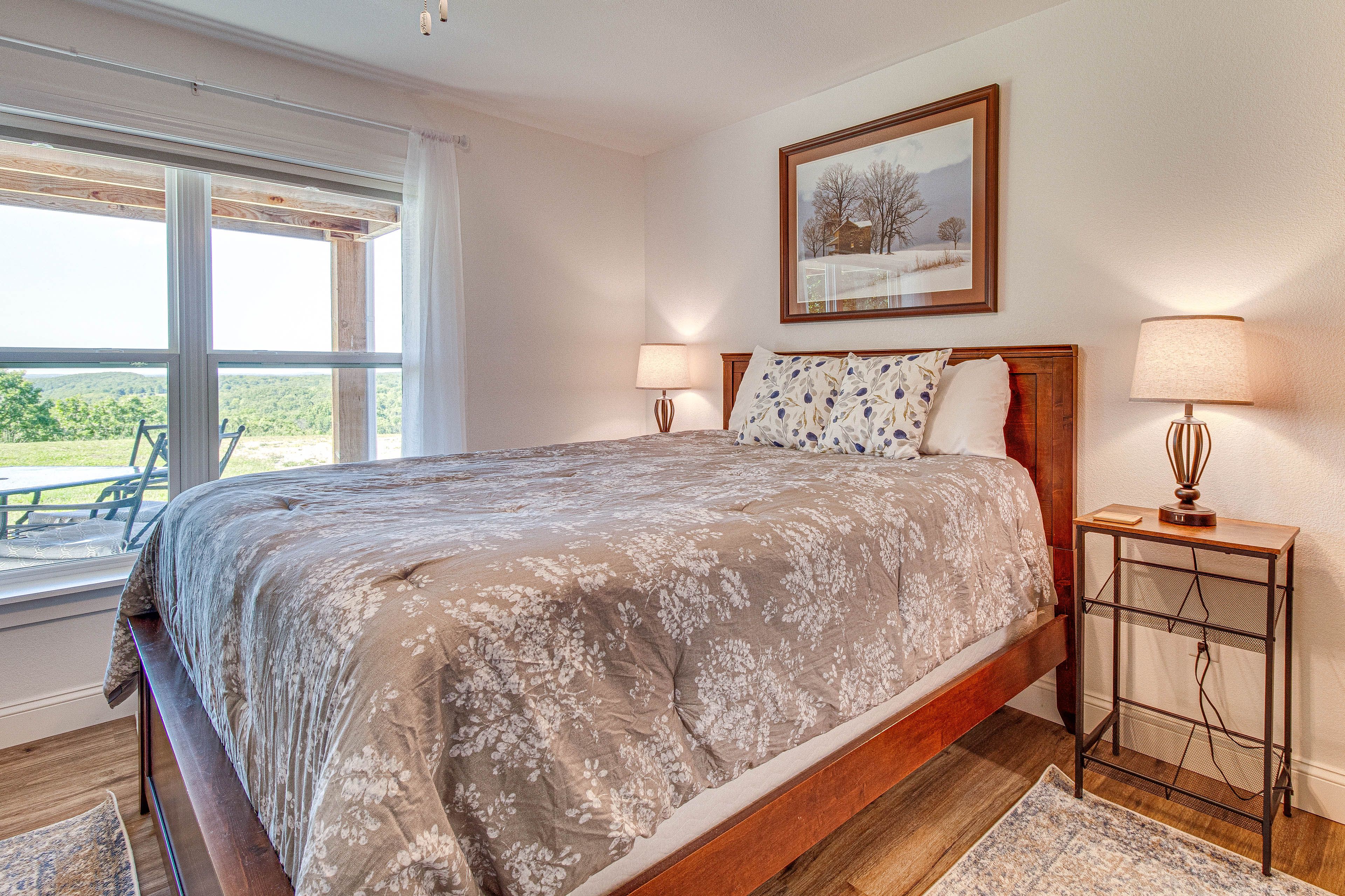 Bedroom 2 | Queen Bed