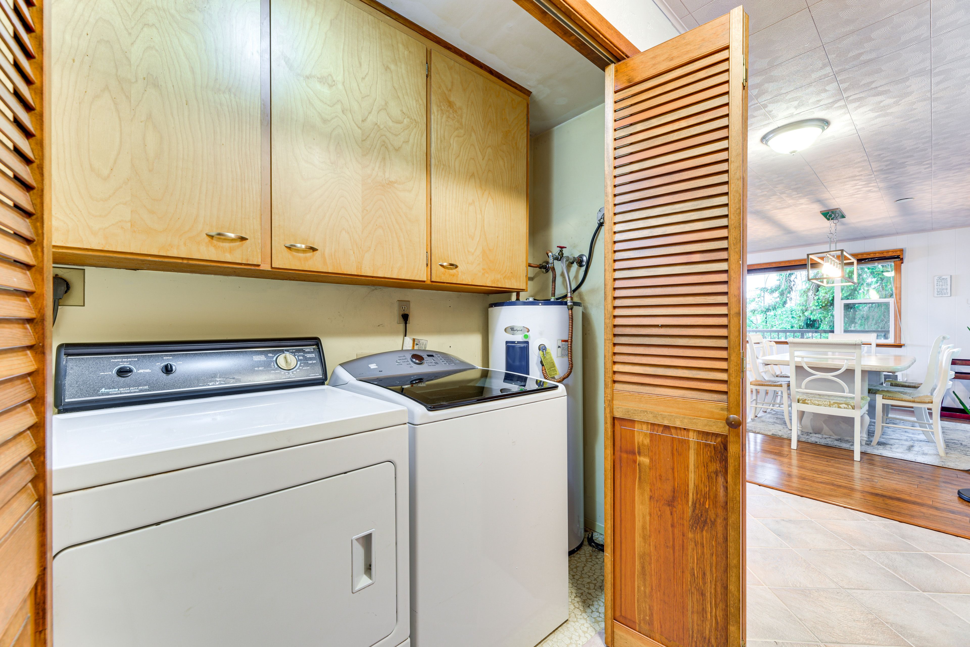 Upper Laundry Area | 1st Floor | Washer/Dryer | Laundry Detergent