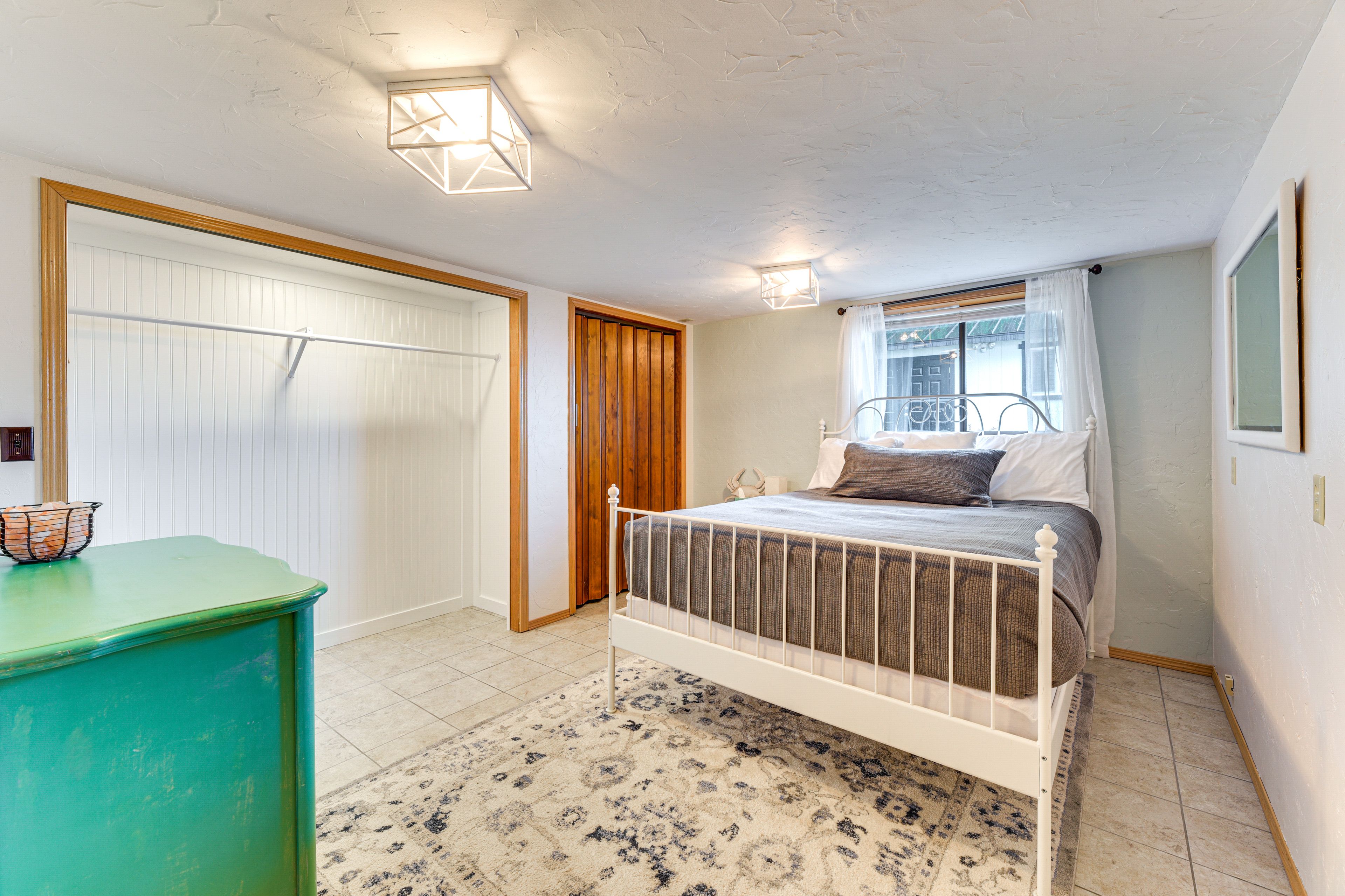 Bedroom 3 | Queen Bed | Basement