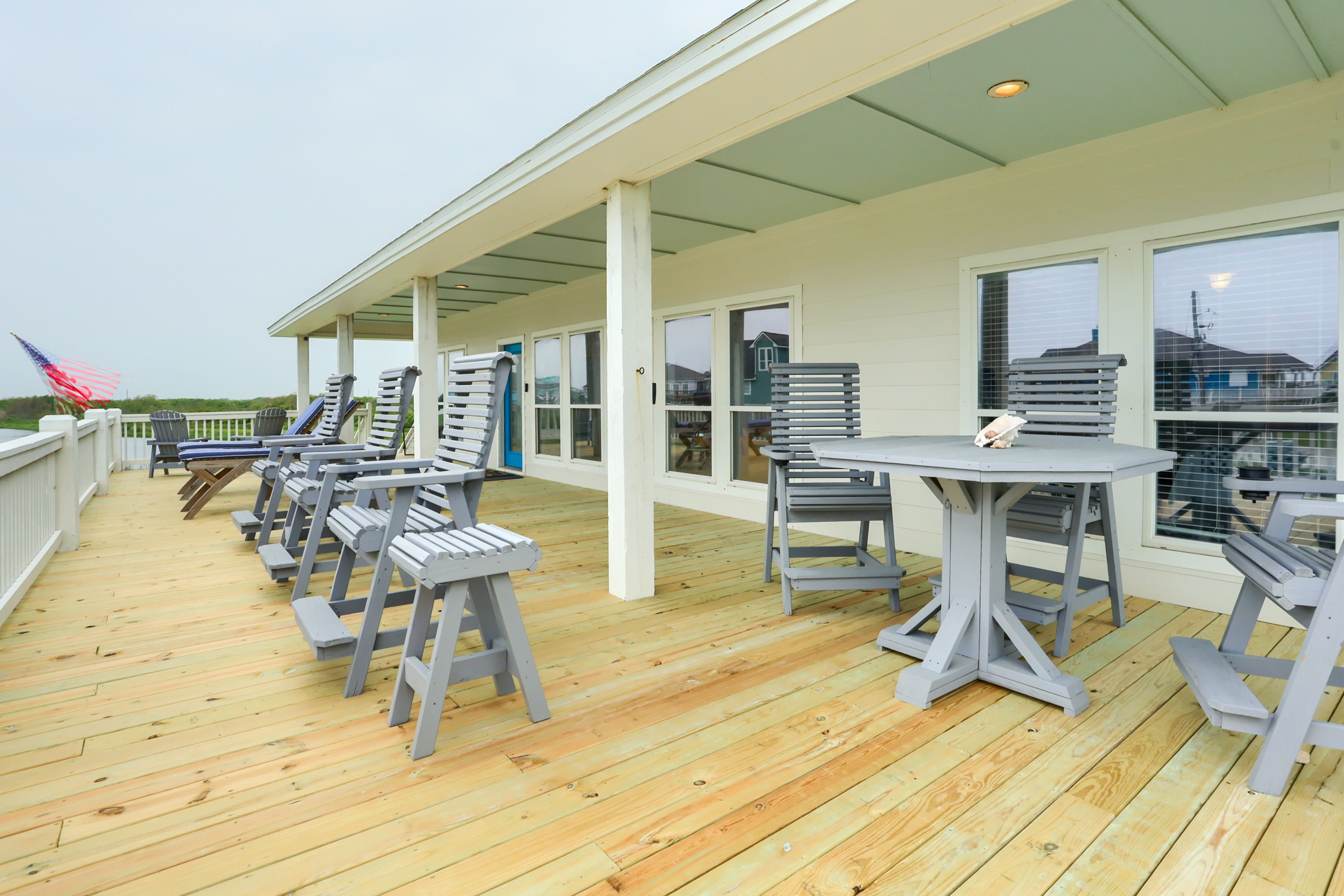 Private Deck | Outdoor Dining Area