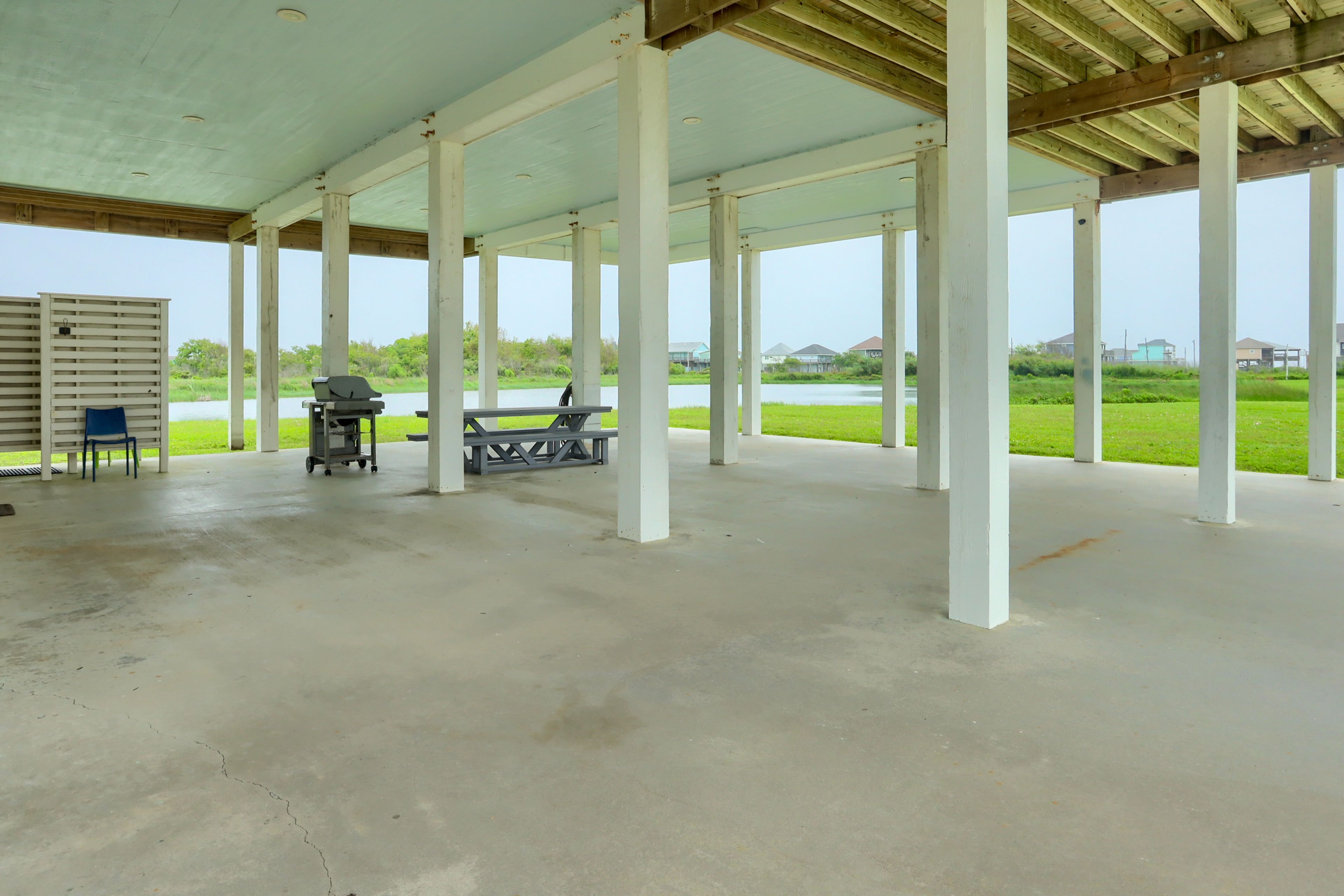 Lower Patio | Gas Grill | Outdoor Shower