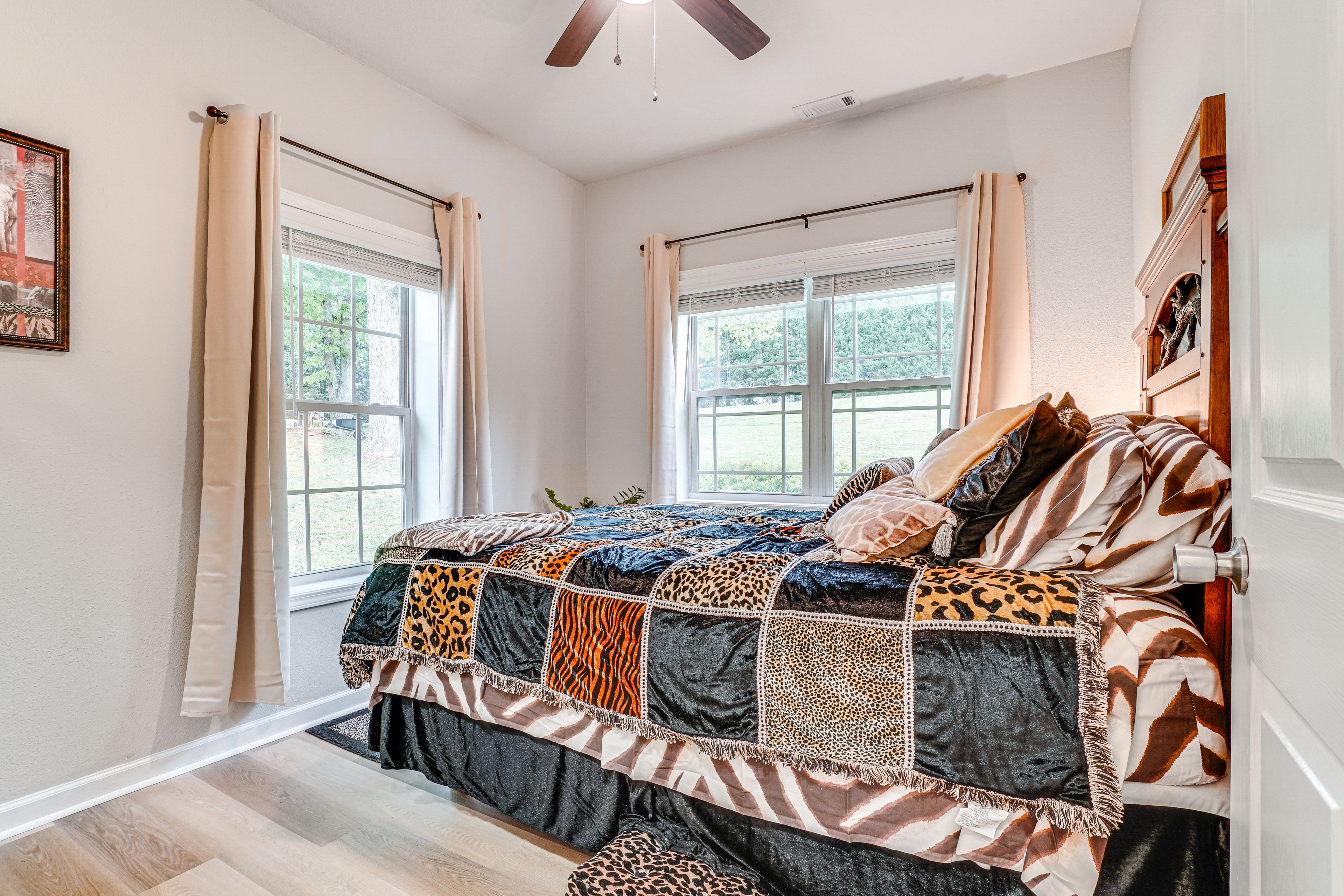 Bedroom 3 | Queen Bed | Ceiling Fans