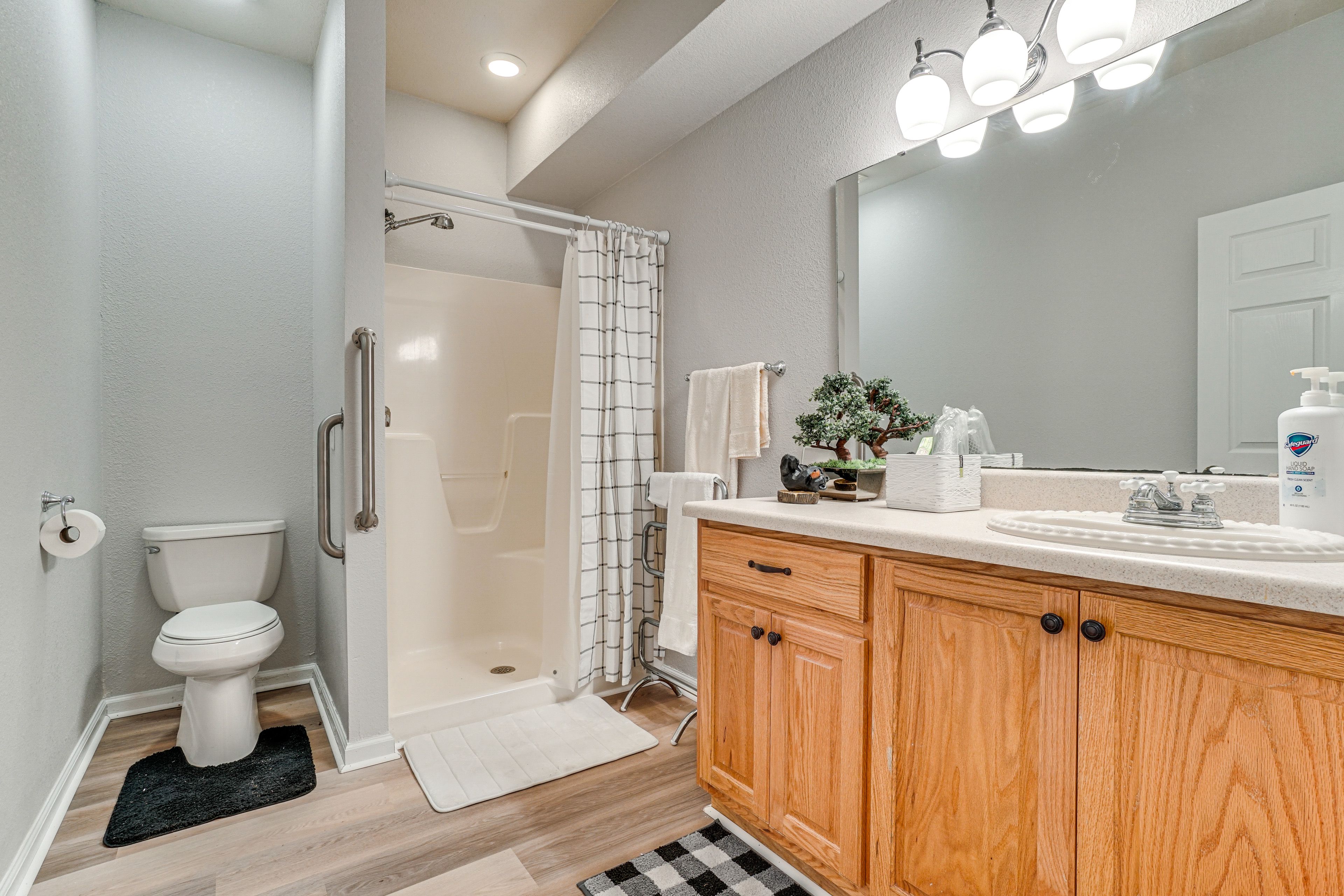 Full Bathroom | Walk-In Shower | Towels Provided | Hair Dryer