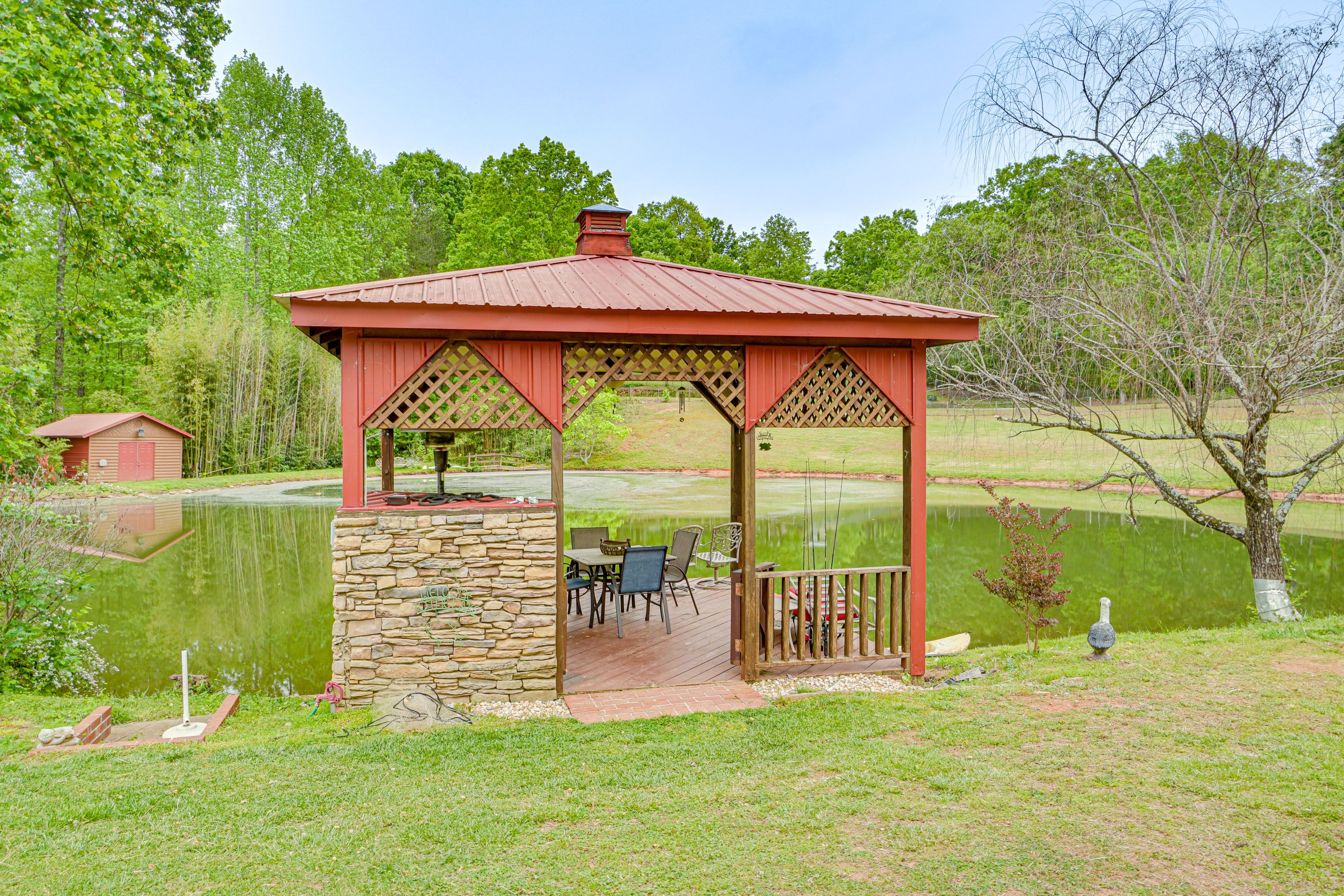 Gazebo | Outdoor Seating & Dining | Pond Access (On-Site)