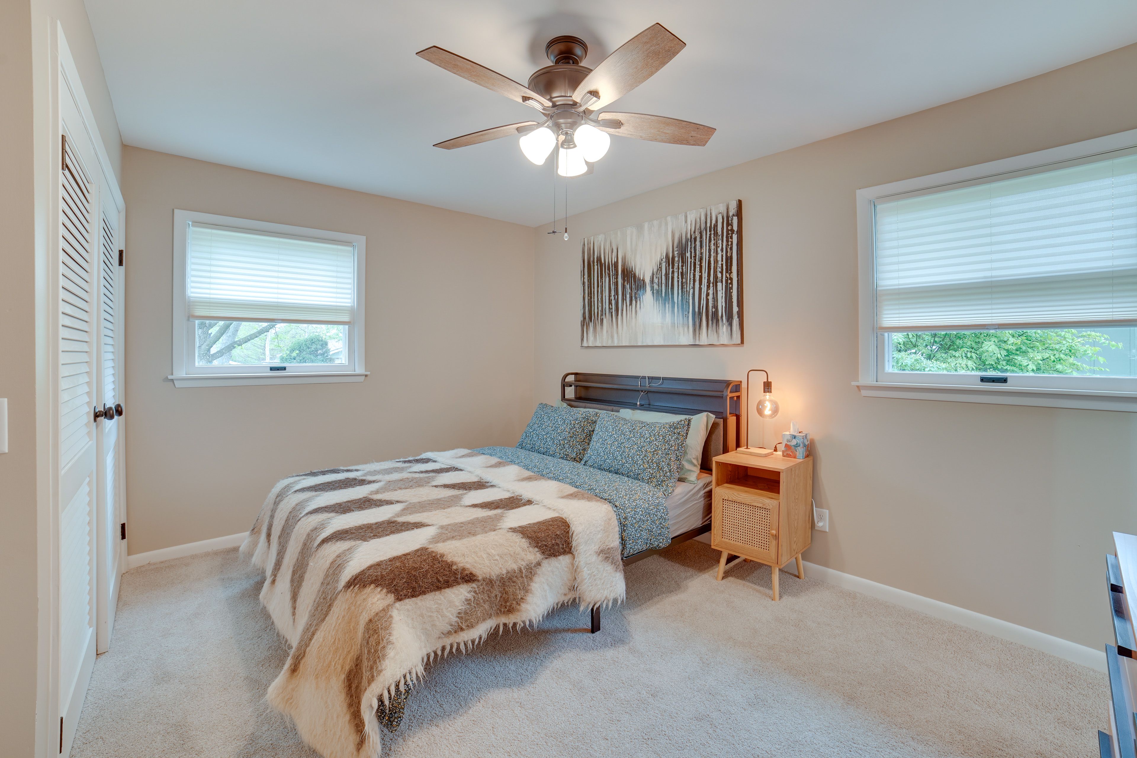 Bedroom 1 | Queen Bed | 1st Floor | En-Suite Bathroom